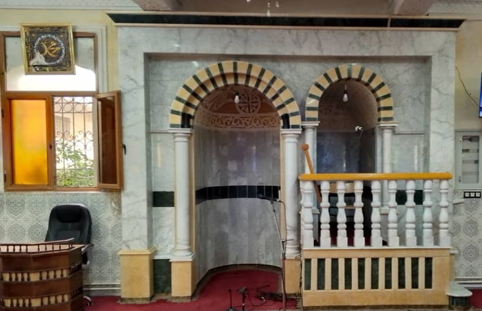 مسجد خديجة أم المؤمنين -الخروب-
