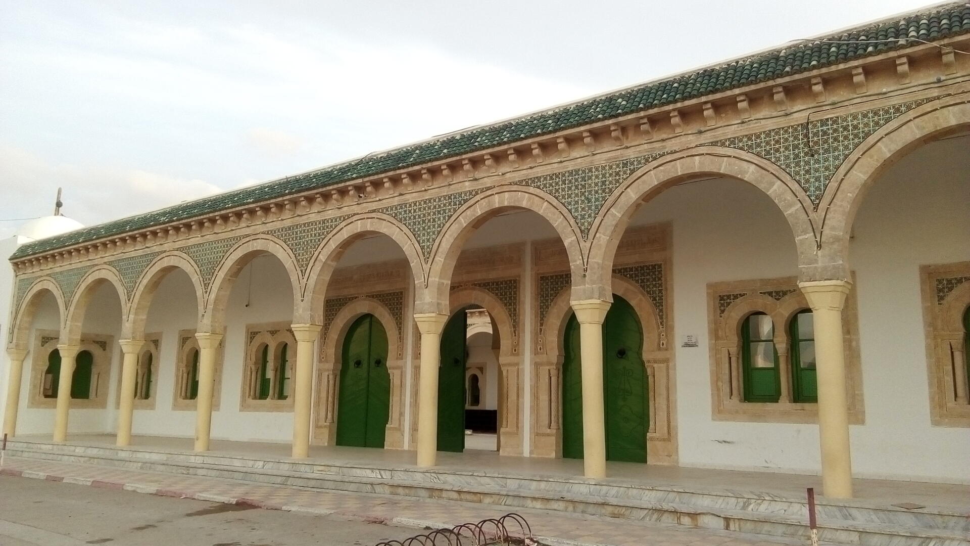 الجامع الجديد - الجم