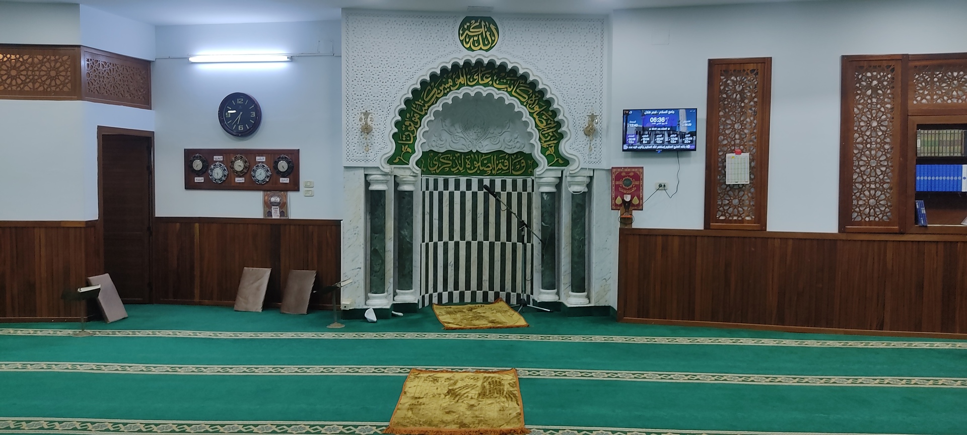 جامع عمر إبن الخطاب