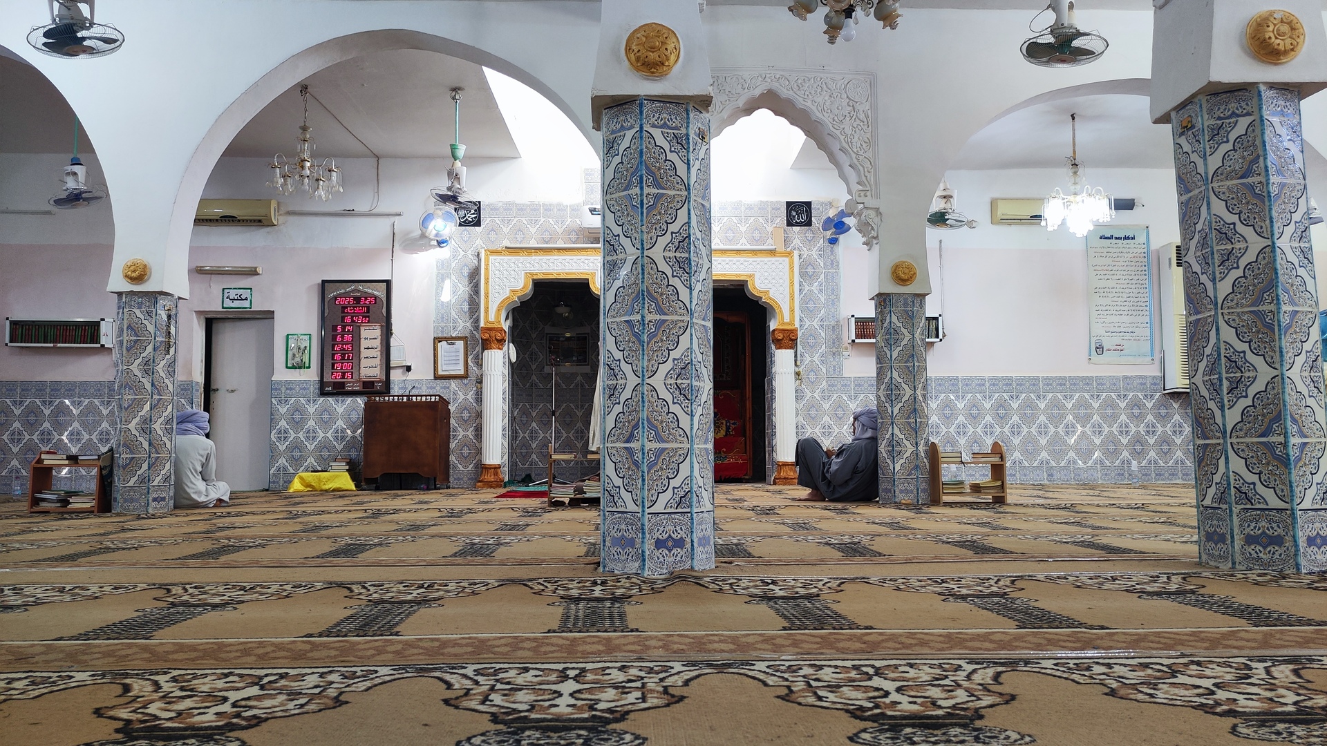 مسجد عبدالله بن الزبير الزياينة-الرويسات