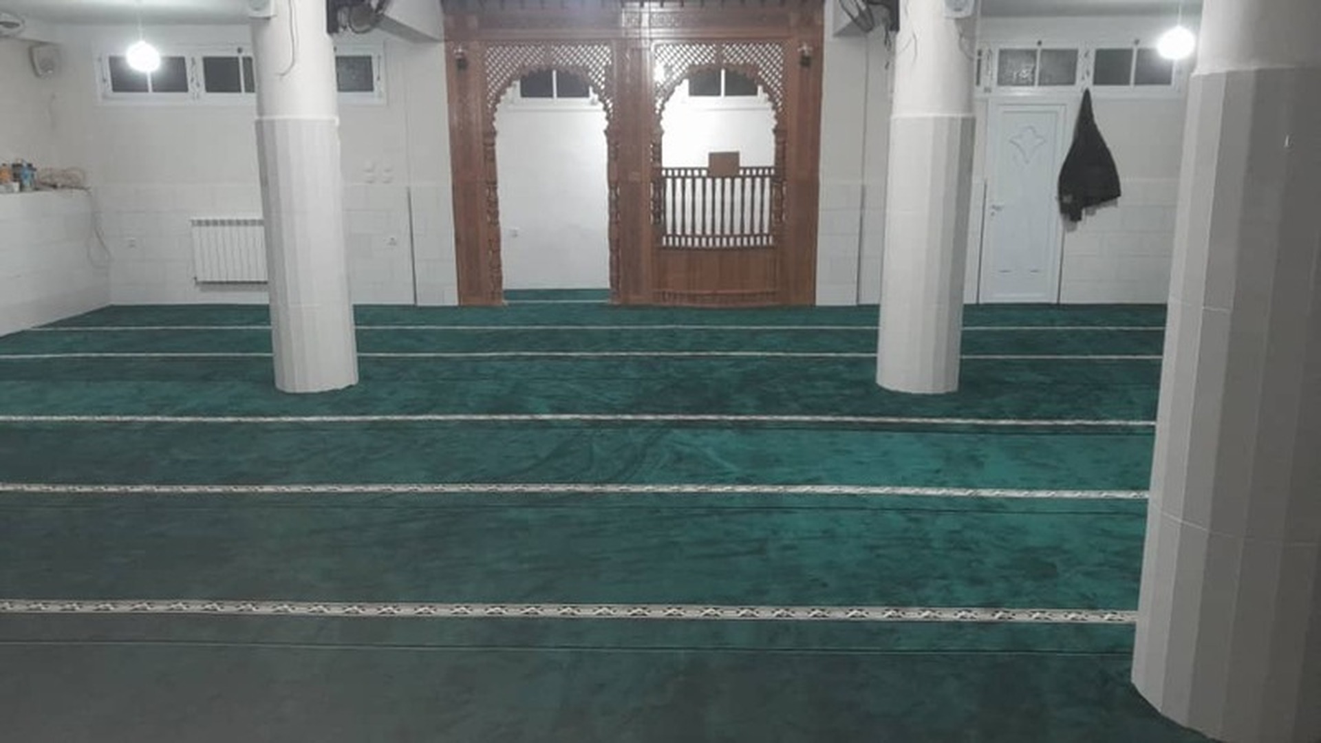 مسجد الائمة الأربعة ايت علي بلقاسم