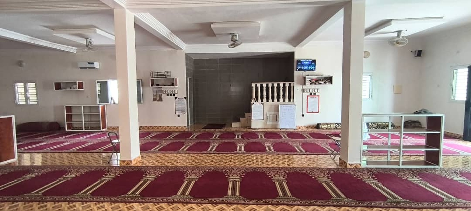 جامع الإمام مالك بن أنس تفرغ زينه