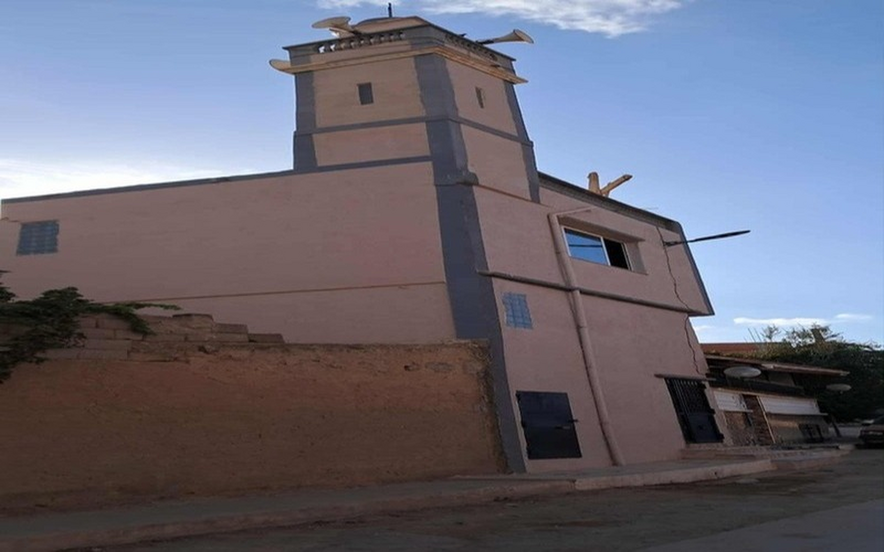 مسجد حي اول نوفمبر