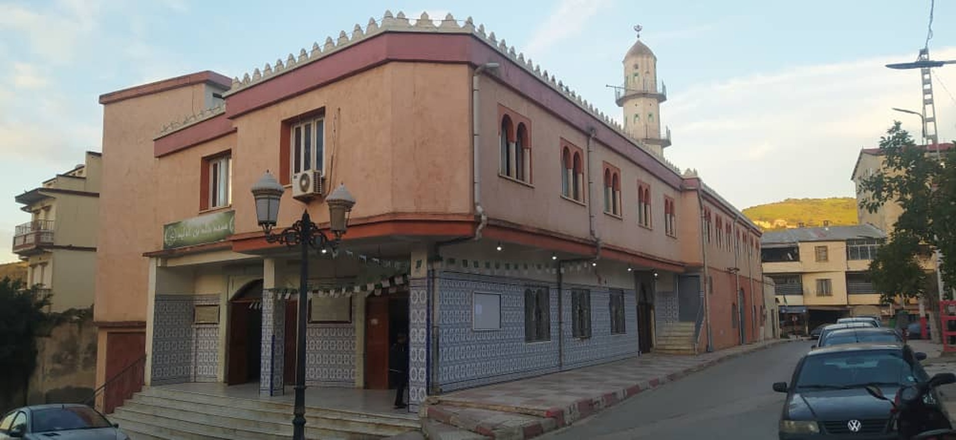 المسجد المركزي خالد بن الوليد اميزور