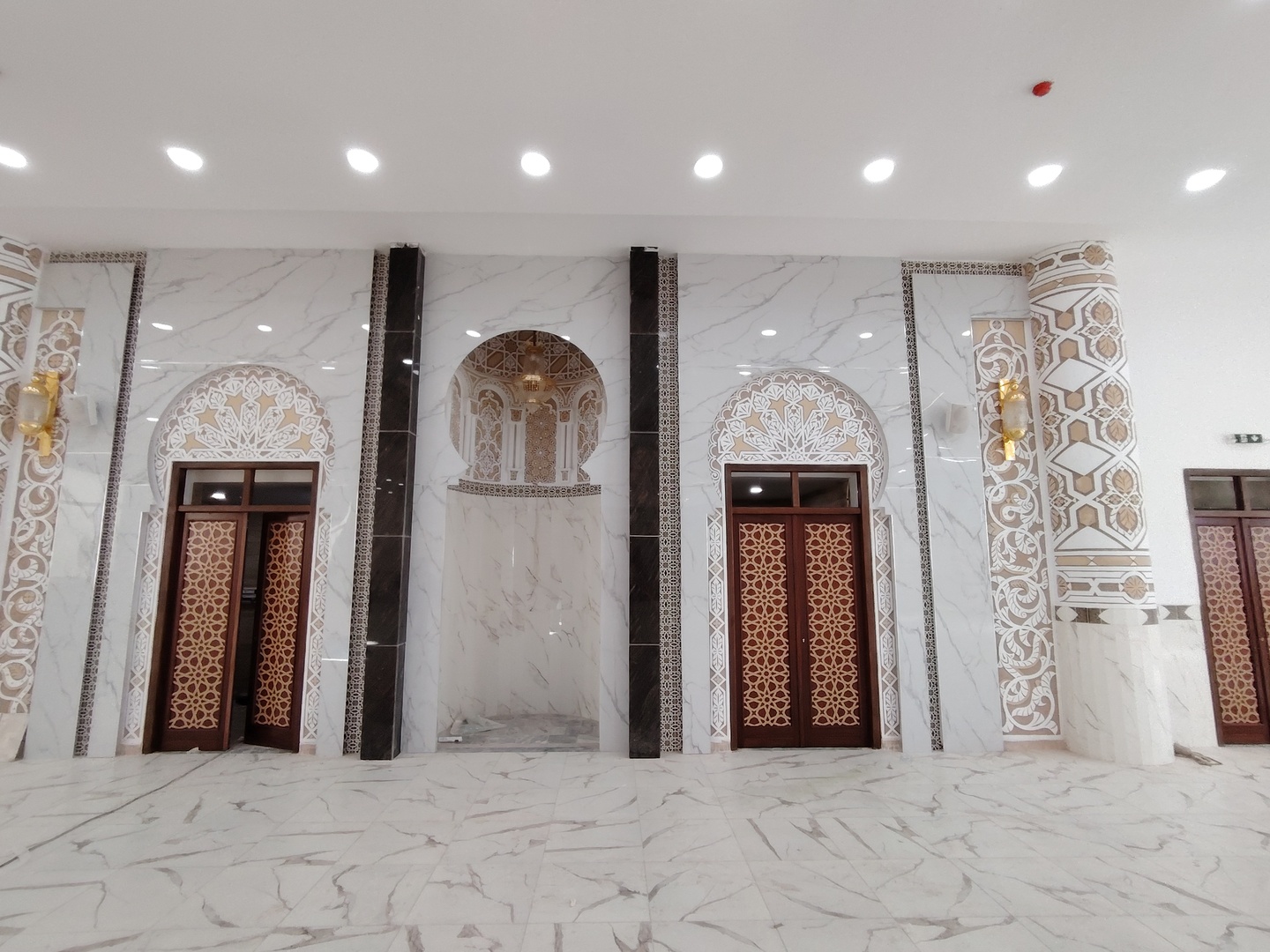 مسجد الثورة-المكي