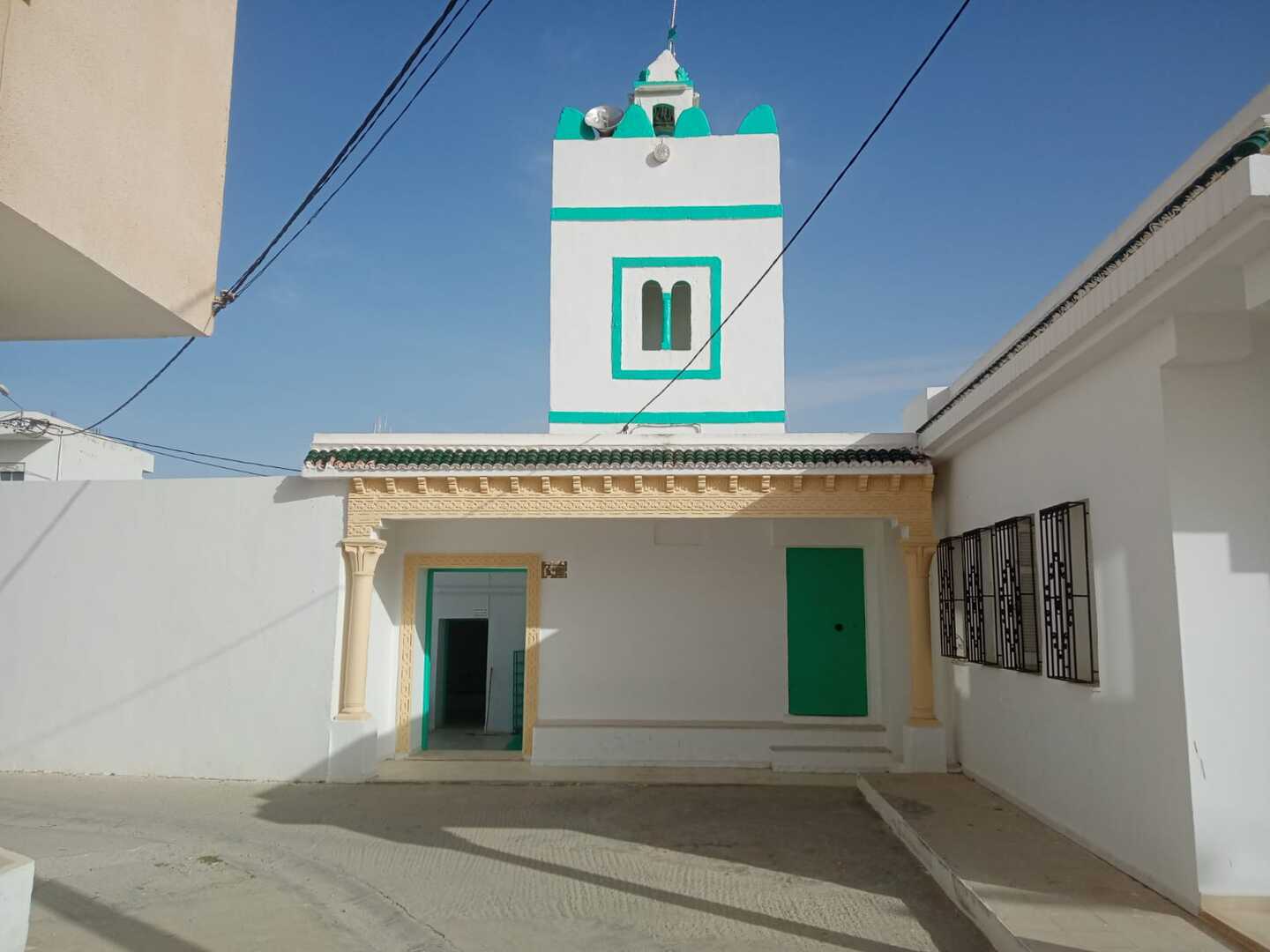الجامع القديم بمعتمر