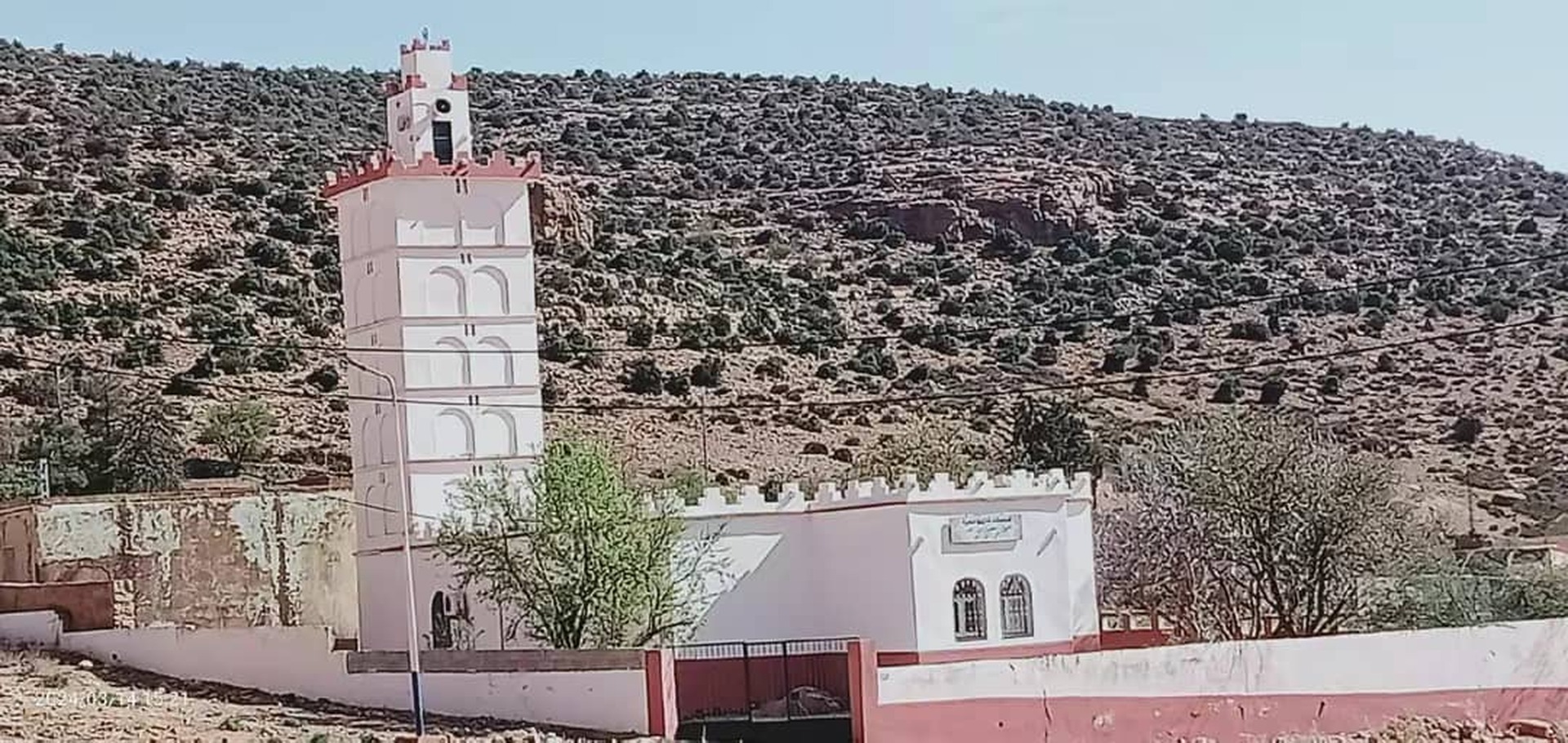 مسجد مصعب بن عمير-غار بومعزة-بني هديل