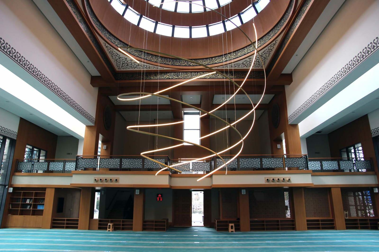 VADİSTANBUL CAMİİ