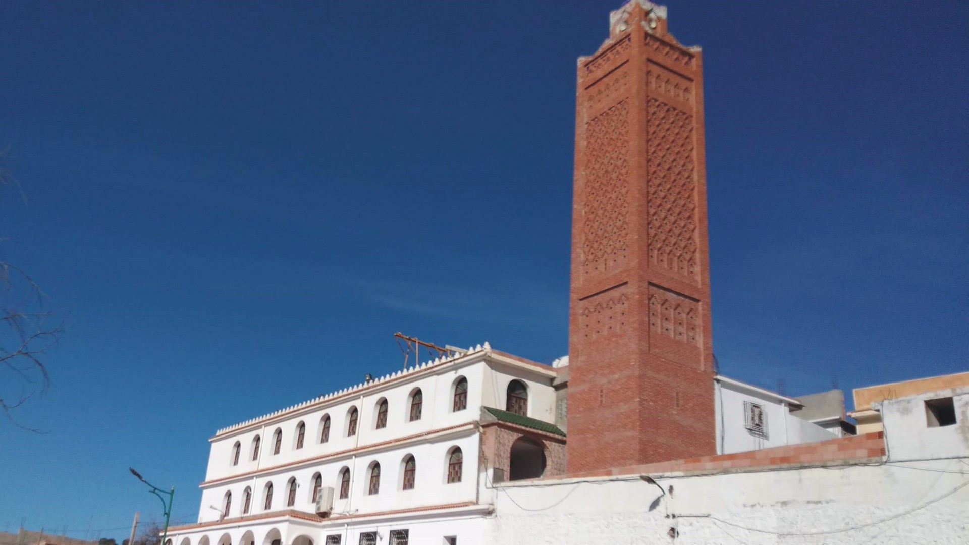 مسجد خالد بن الوليد ـ عوشبة