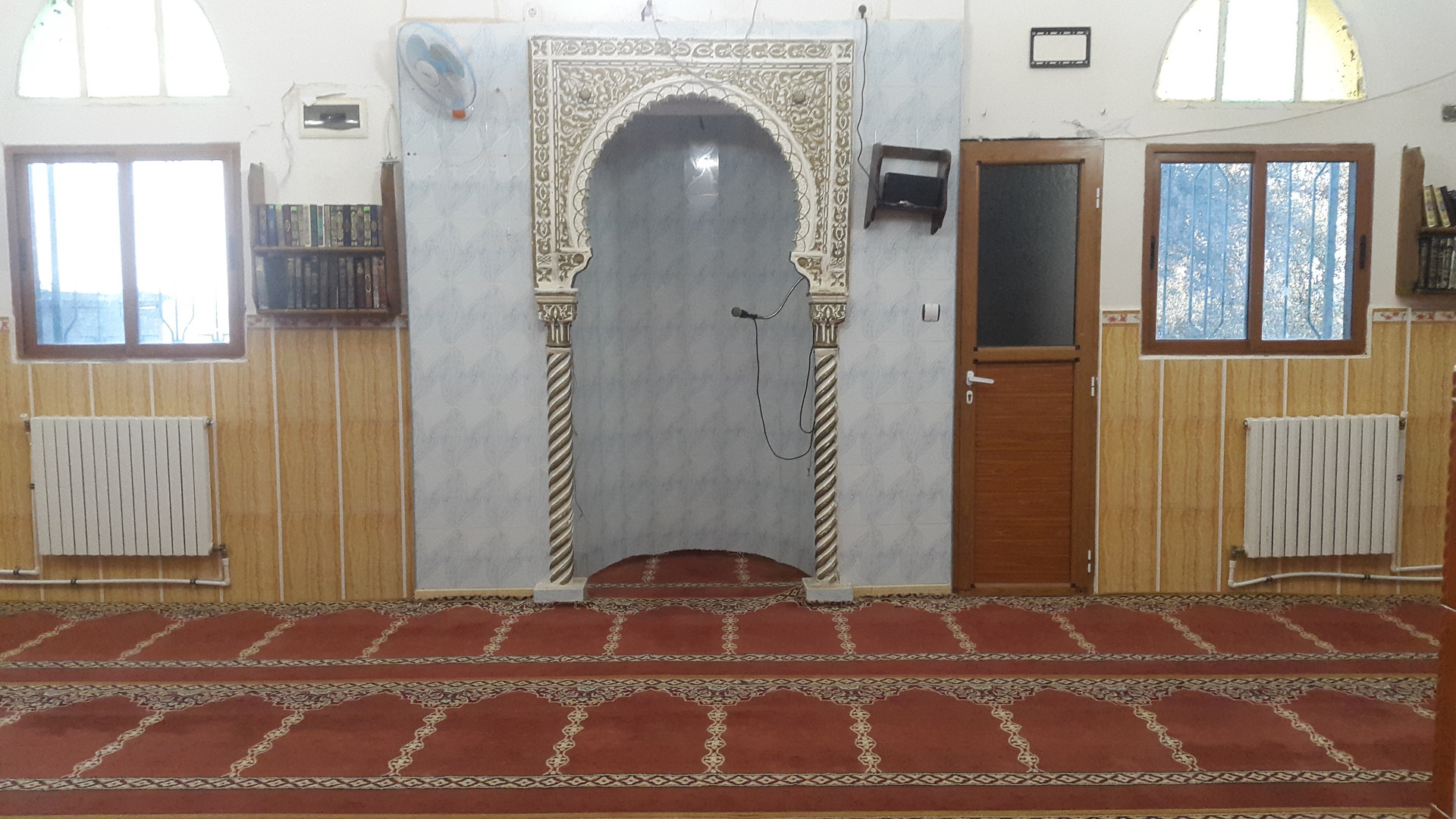 مسجد عائشة أم المؤمنين - سبالك -