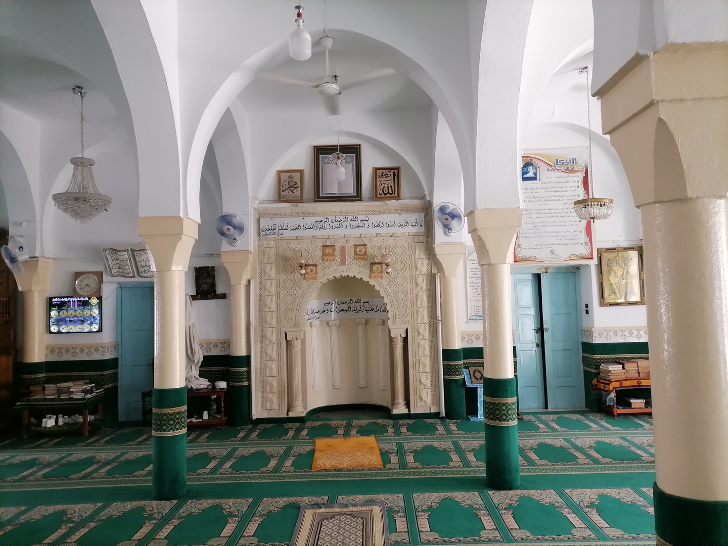 الجامع الكبير - الكنايس