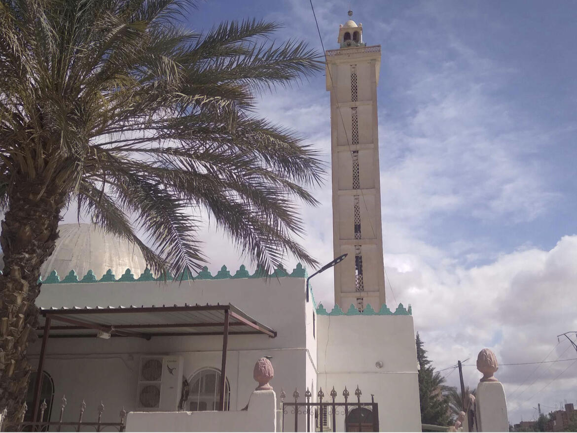 مسجد الرحمة منبع الغزلان بسكرة
