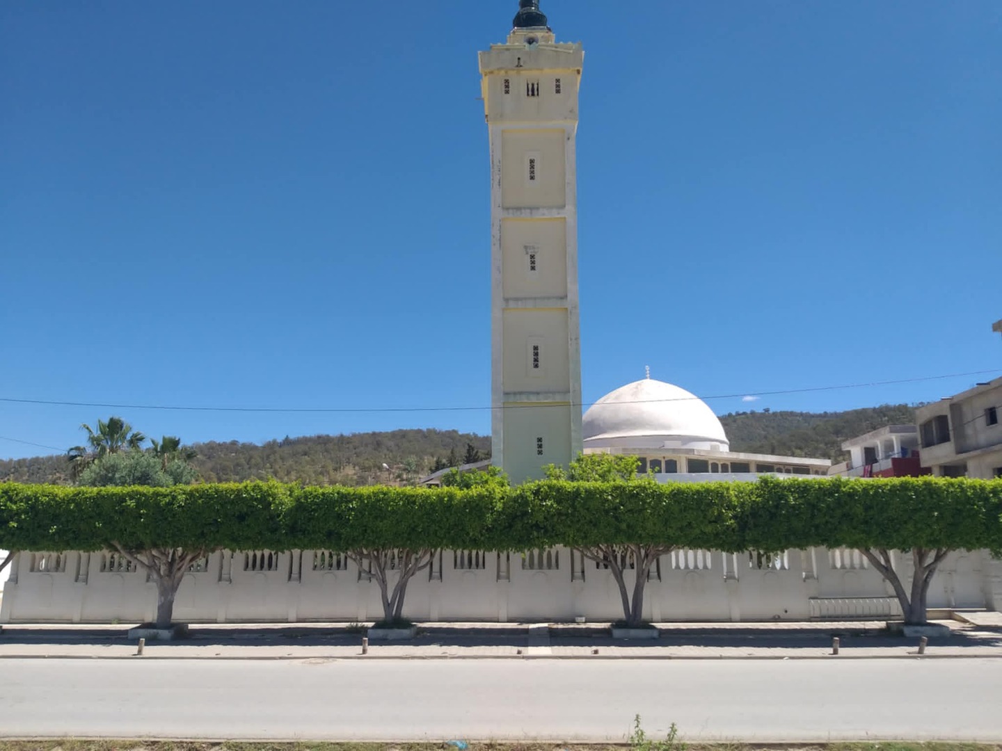 مسجد حي النهوض - غار الدماء