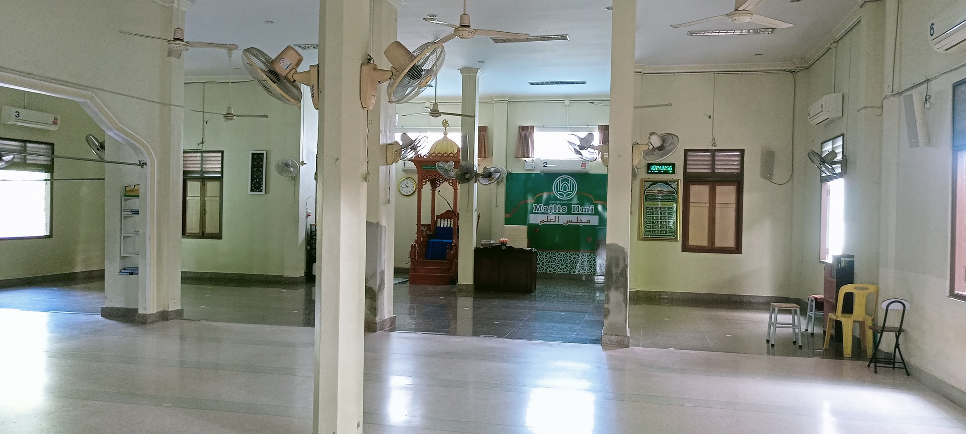 MASJID DARUL ISTIQLAL JAKAN