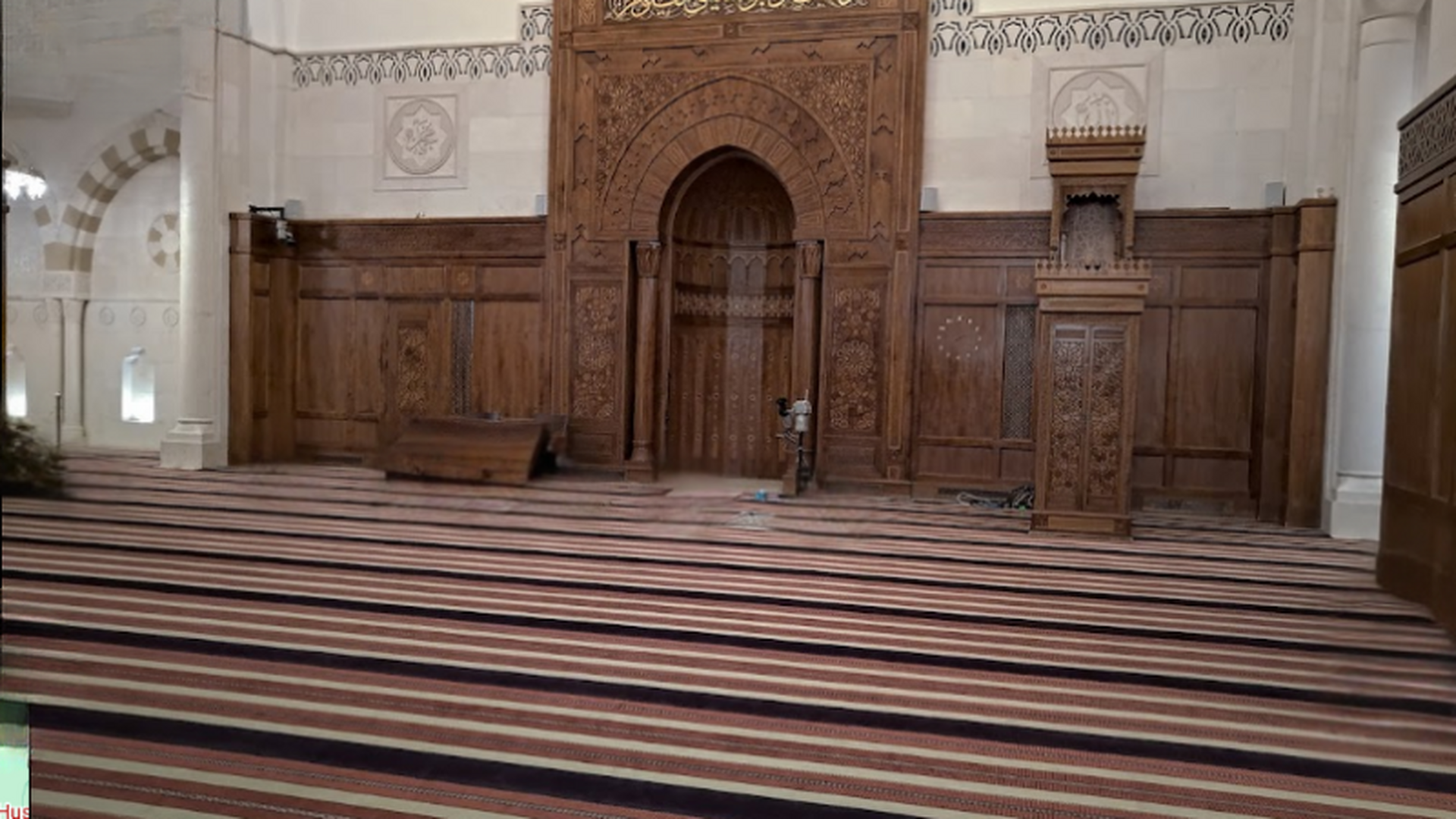 مسجد الملك حسين - رحمه الله -