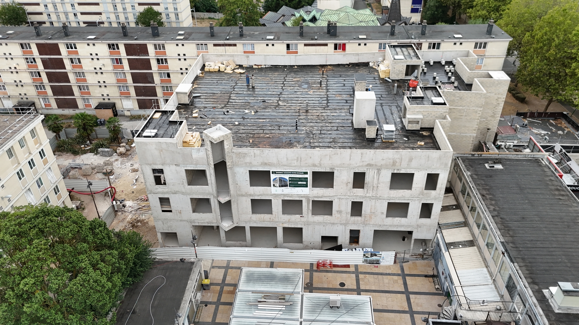 Travaux d'étanchéité en cours