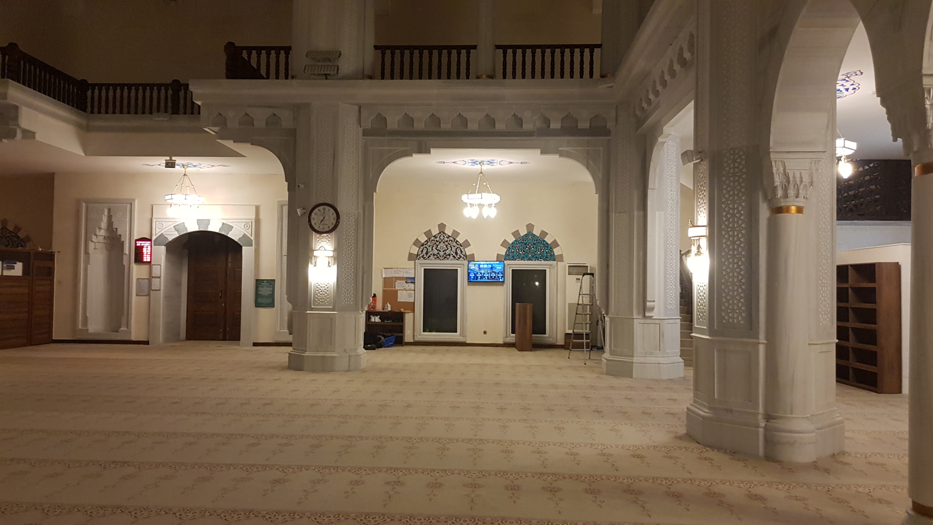BAHÇEŞEHİR EMLAK KONUT CAMİİ