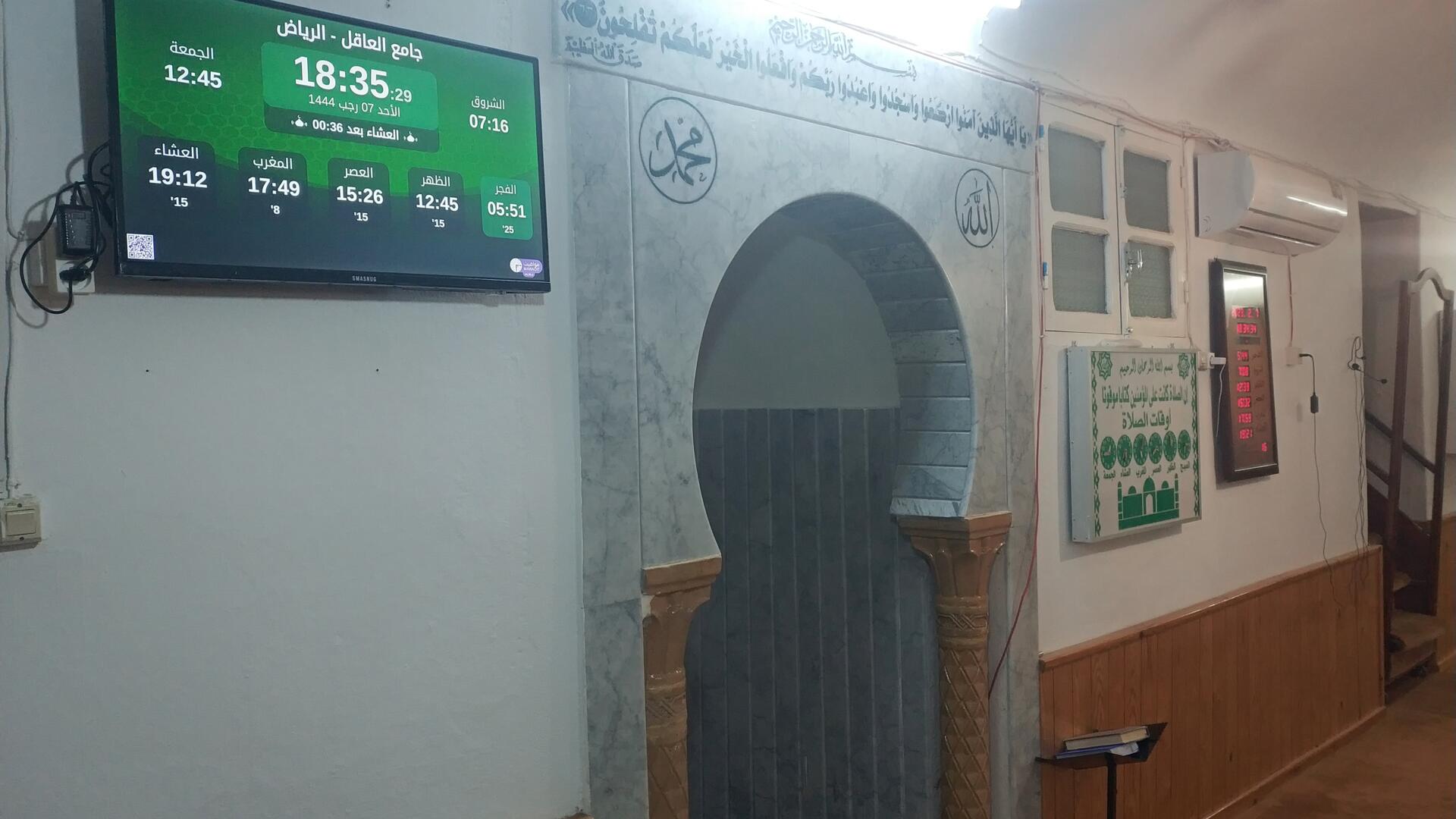 جامع العاڨل