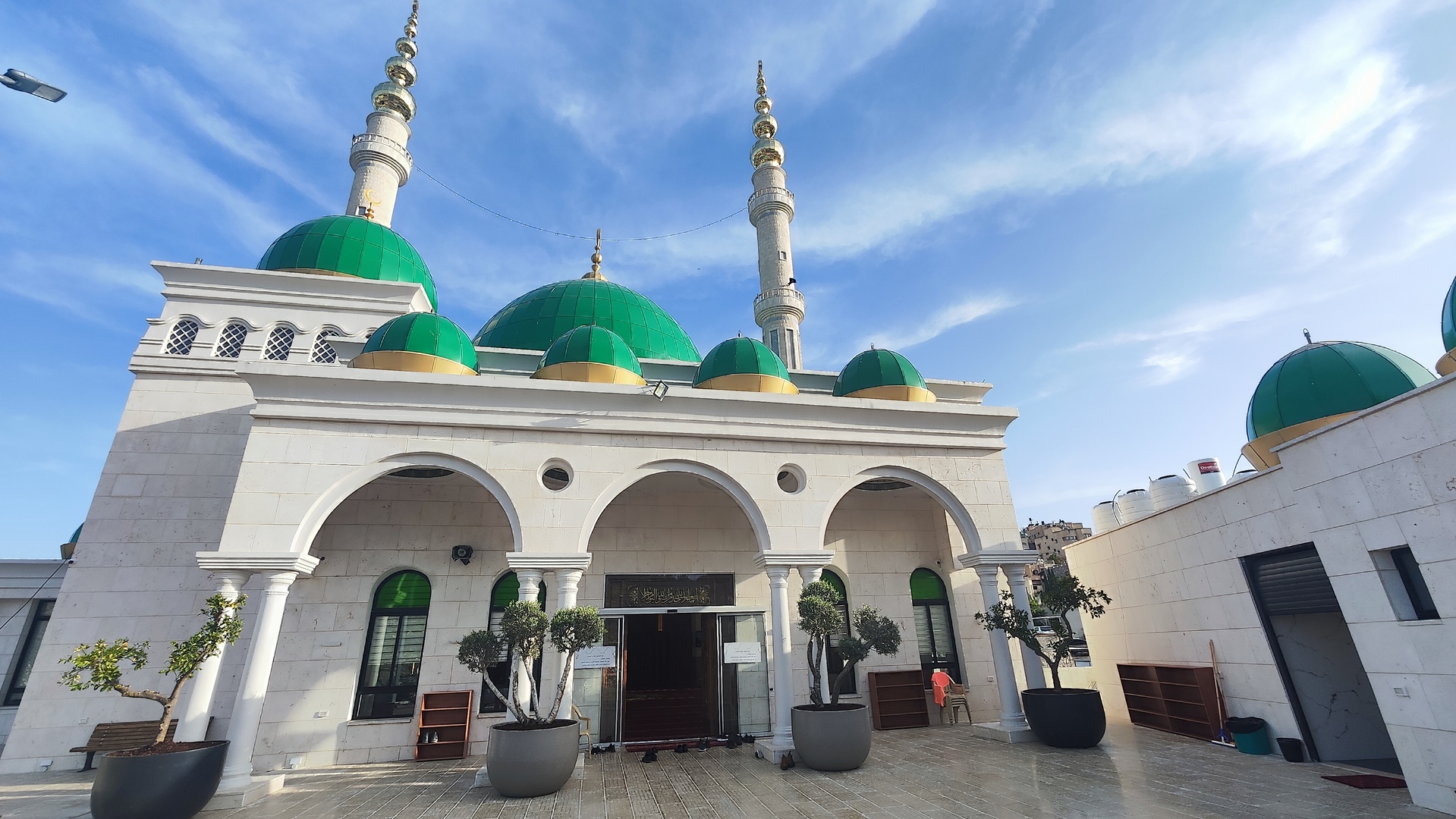 مسجد الغدران-معاوية