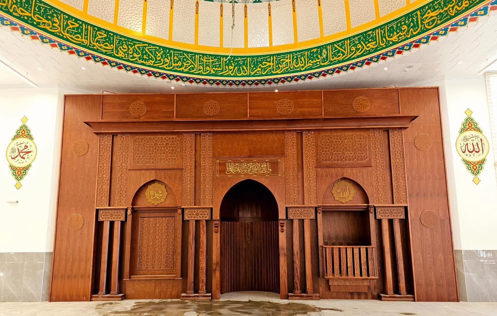 مسجد الغدران-معاوية
