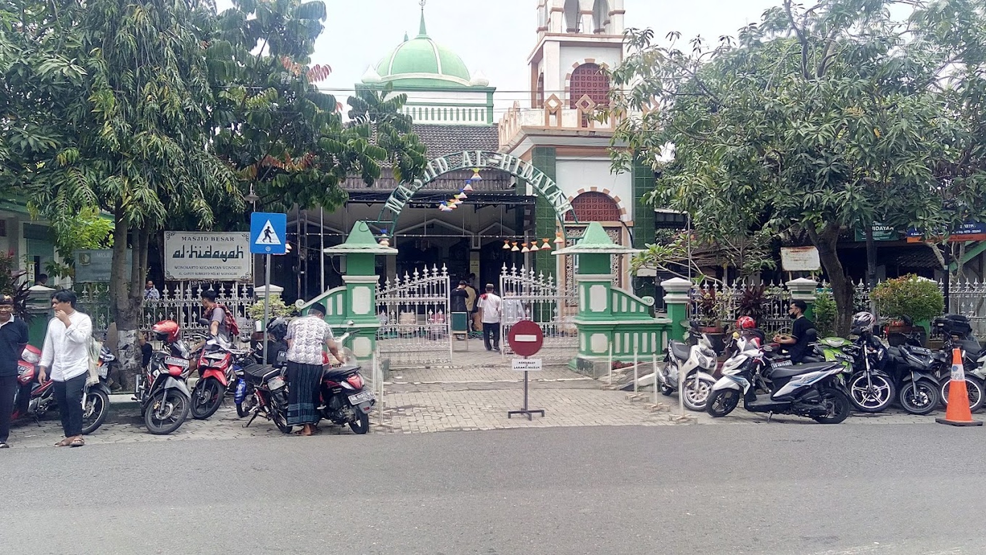 Masjid Besar Al Hidayah