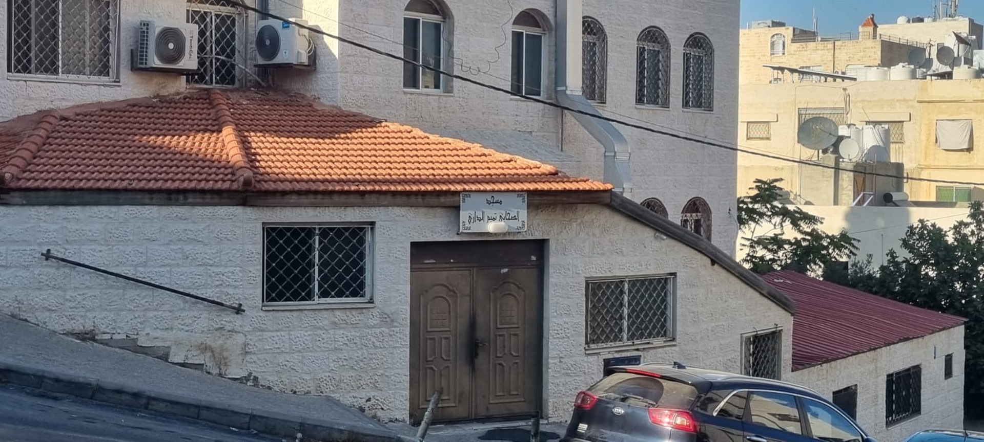 مسجد الصحابي تميم بن أوس الداري