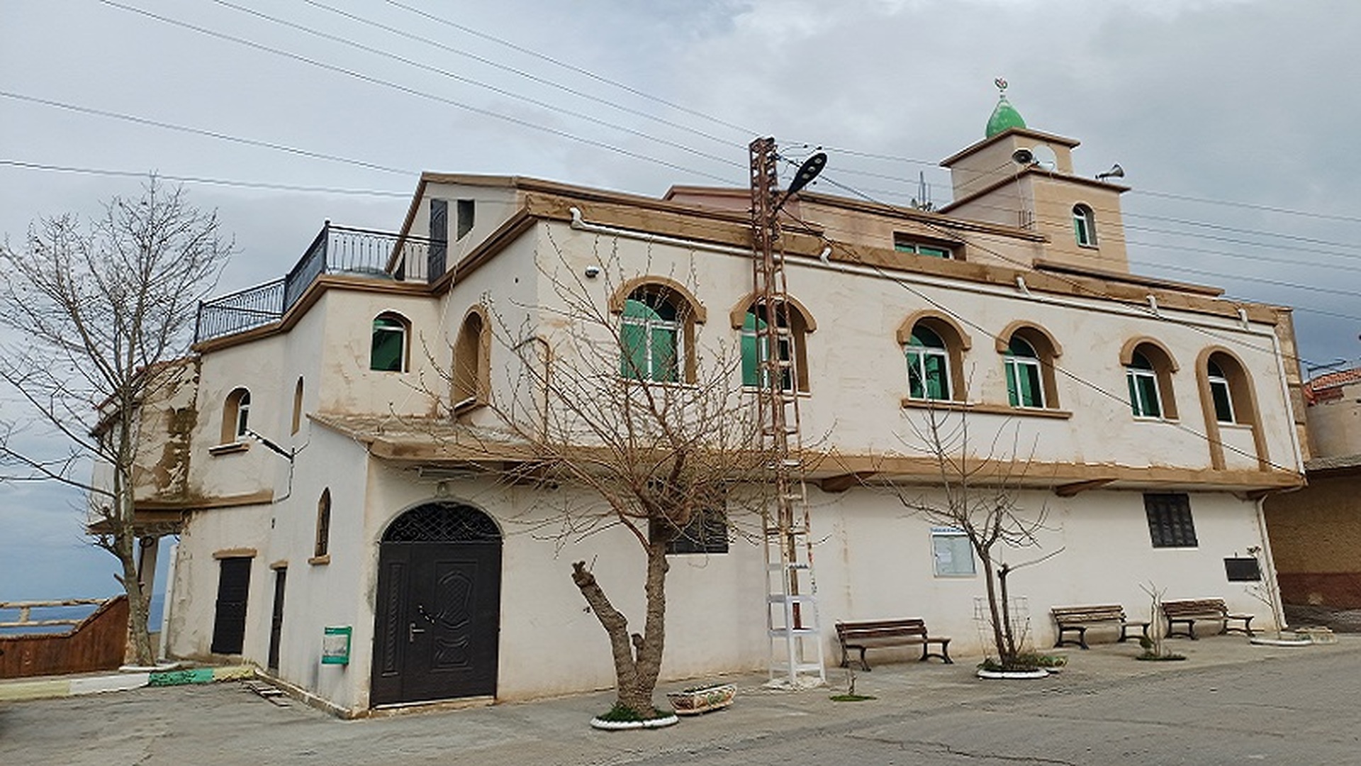 مسجد قرية آث ملال