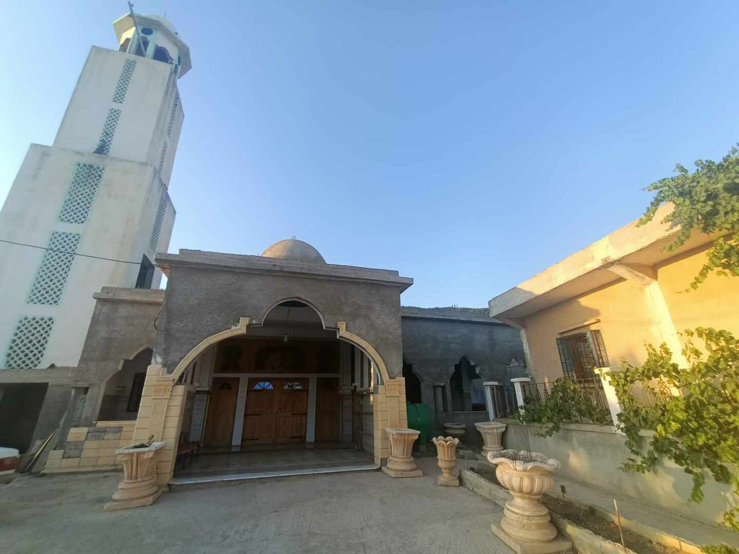 مسجد طلحة بن عبيد الله - قرية مرمورة