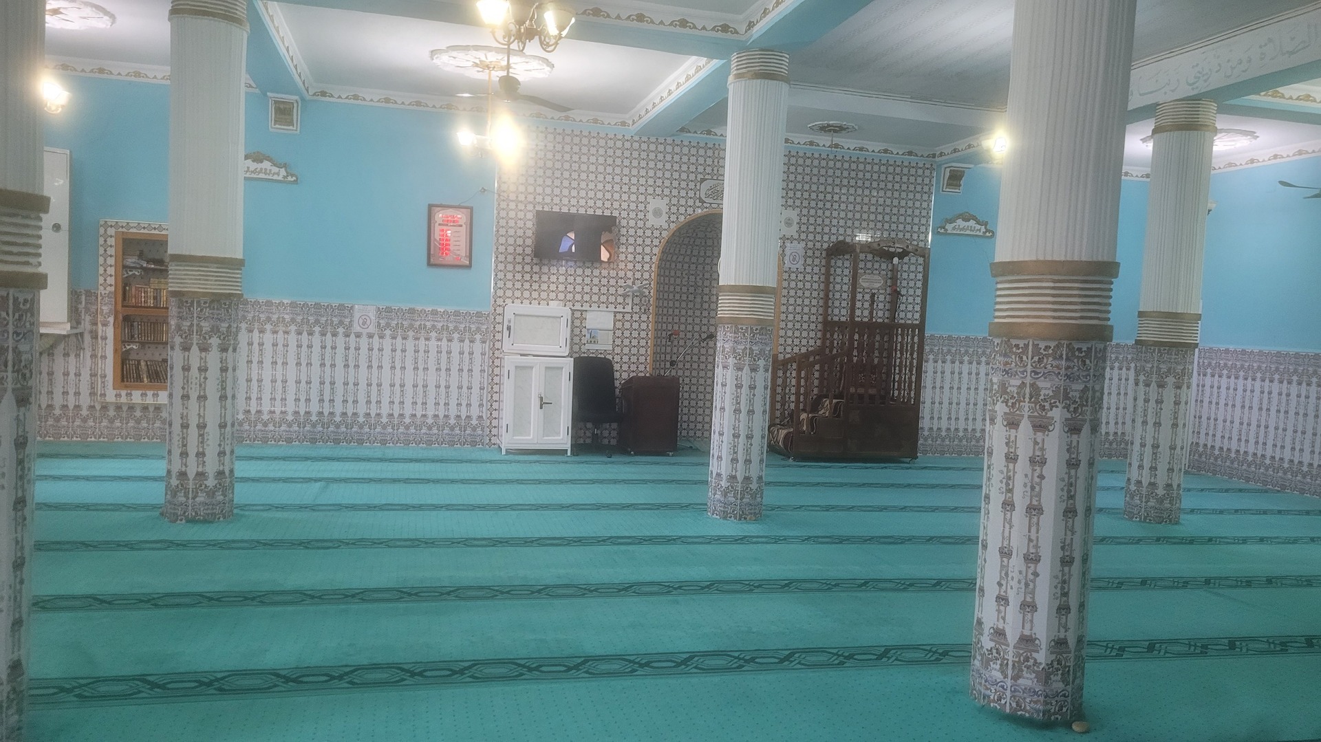 مسجد عمر بن الخطاب القرية الفلاحية وادي