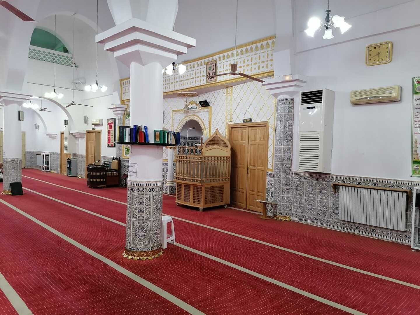 مسجد أول نوفمبر 54 شلغوم العيد