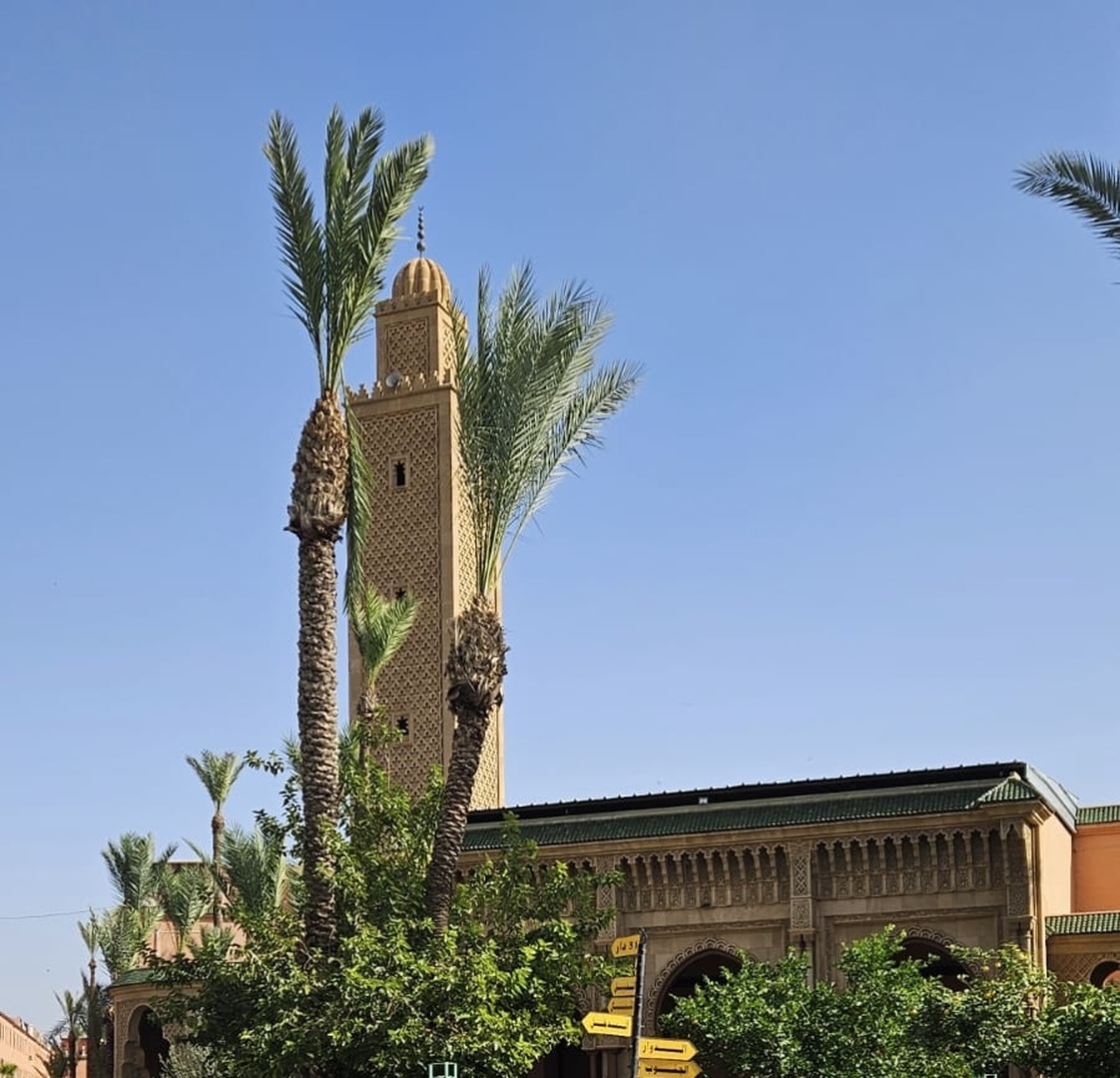 مسجد القرية السياحية