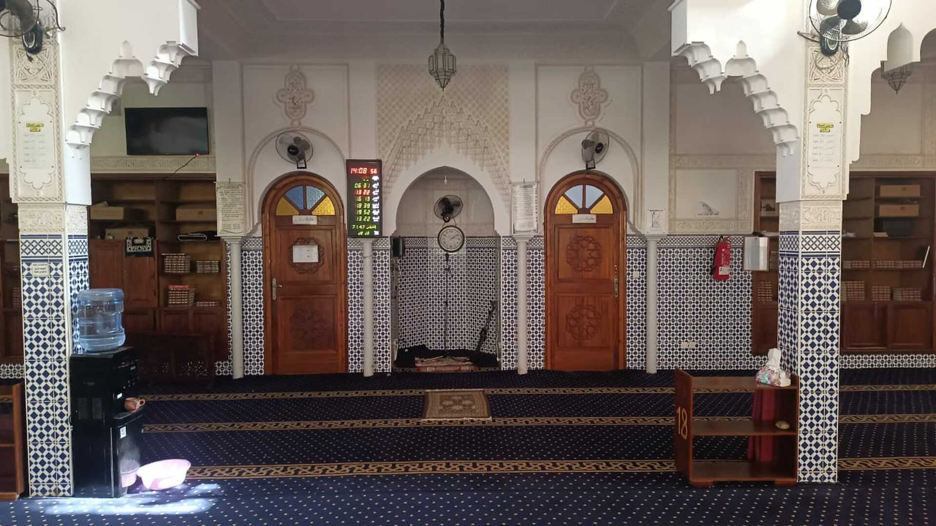 مسجد القرية السياحية