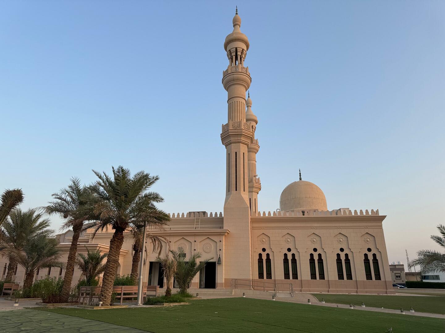 مسجد عبداللطيف العثمان