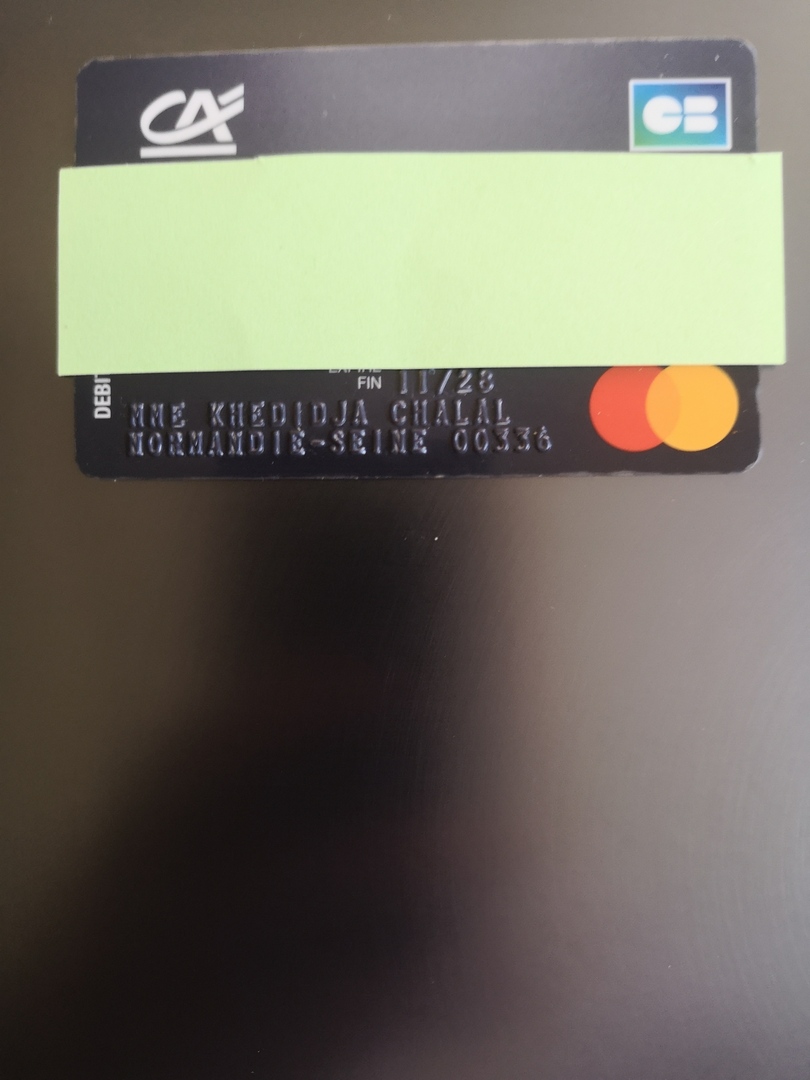 Carte bancaire retrouvée à la mosquée