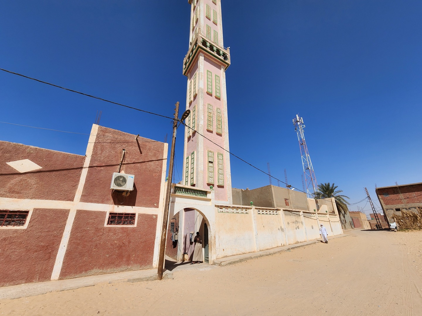 مسجد علي ابن ابي طالب - Adrar