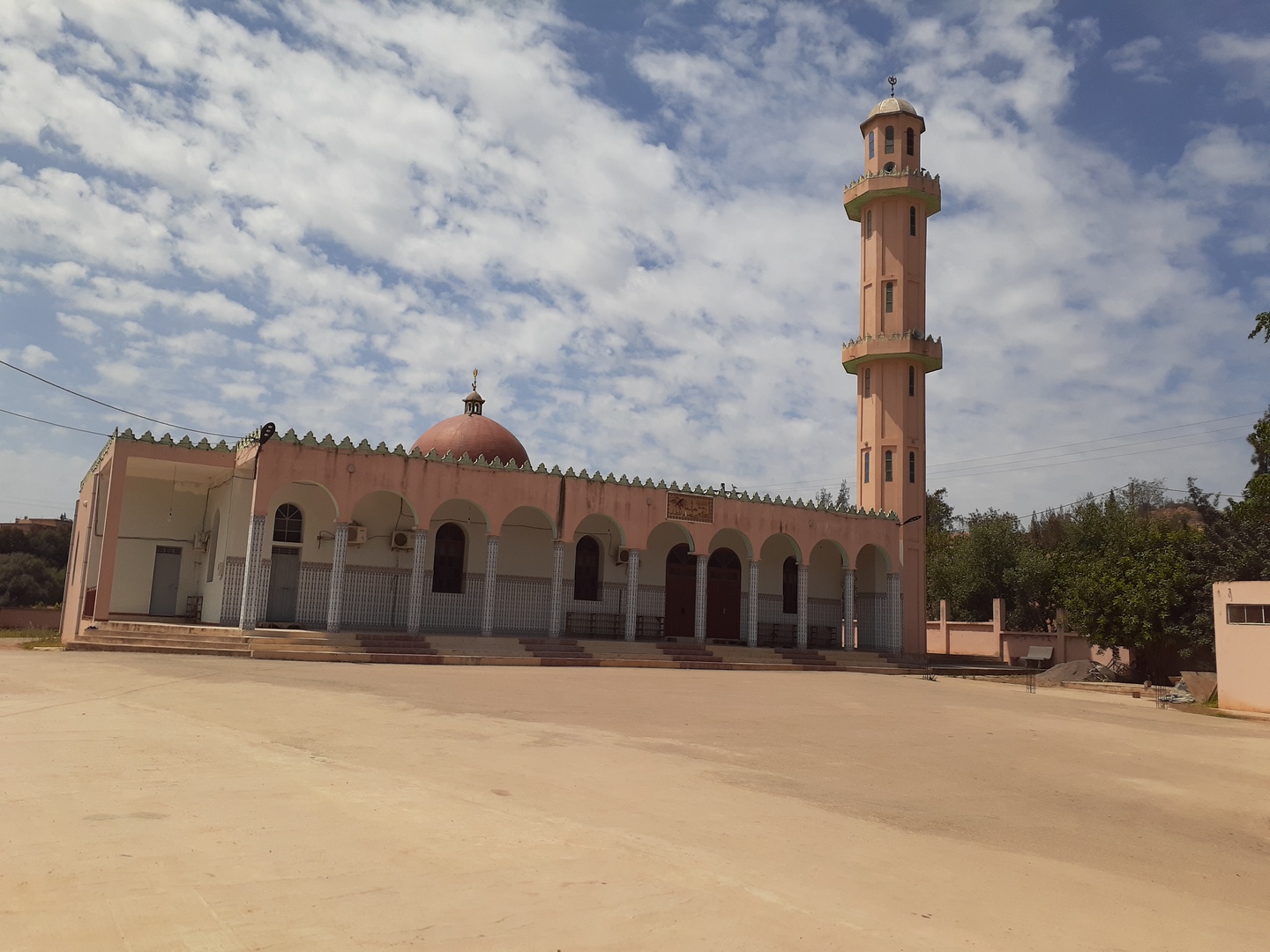 مسجد عمر بن الخطاب الميزاب