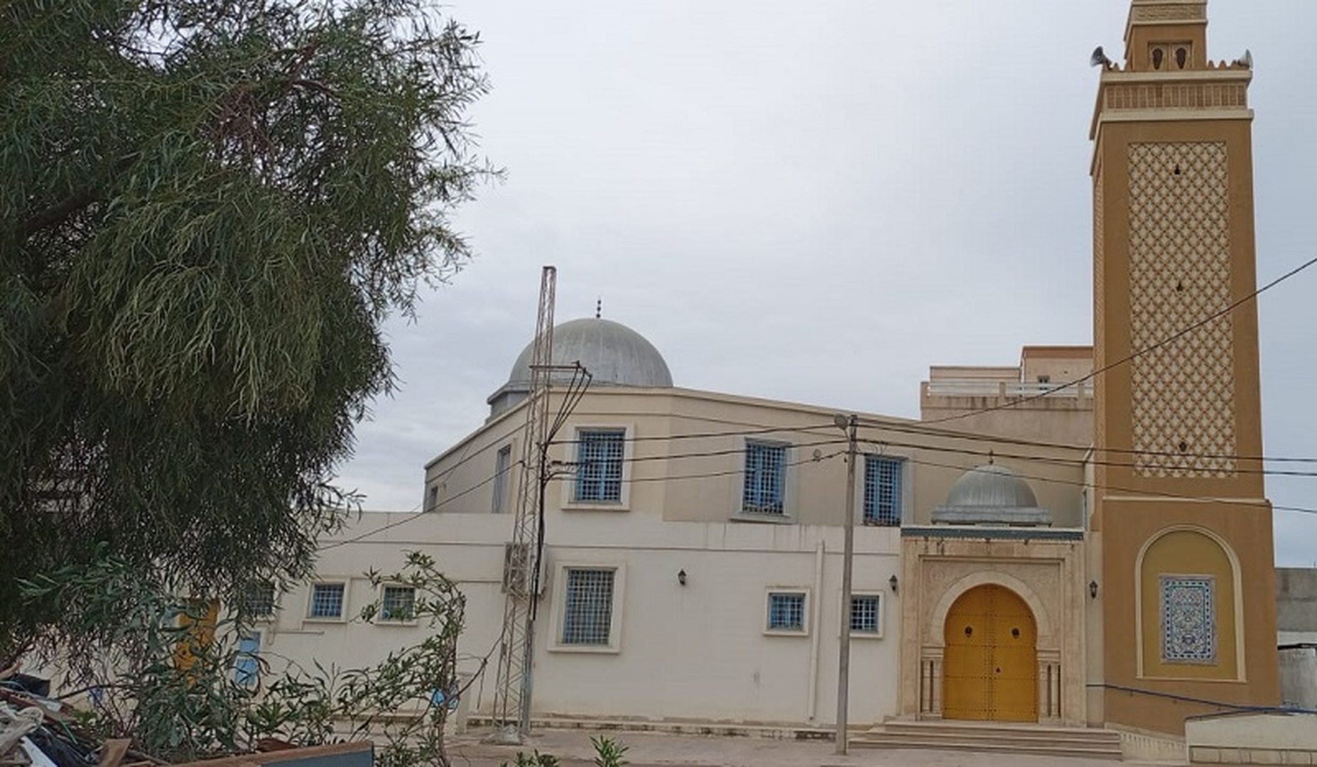 جامع الأنس البحر الازرق المرسى