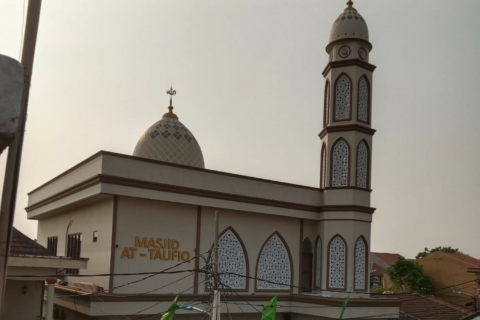 MASJID AT-TAUFIQ