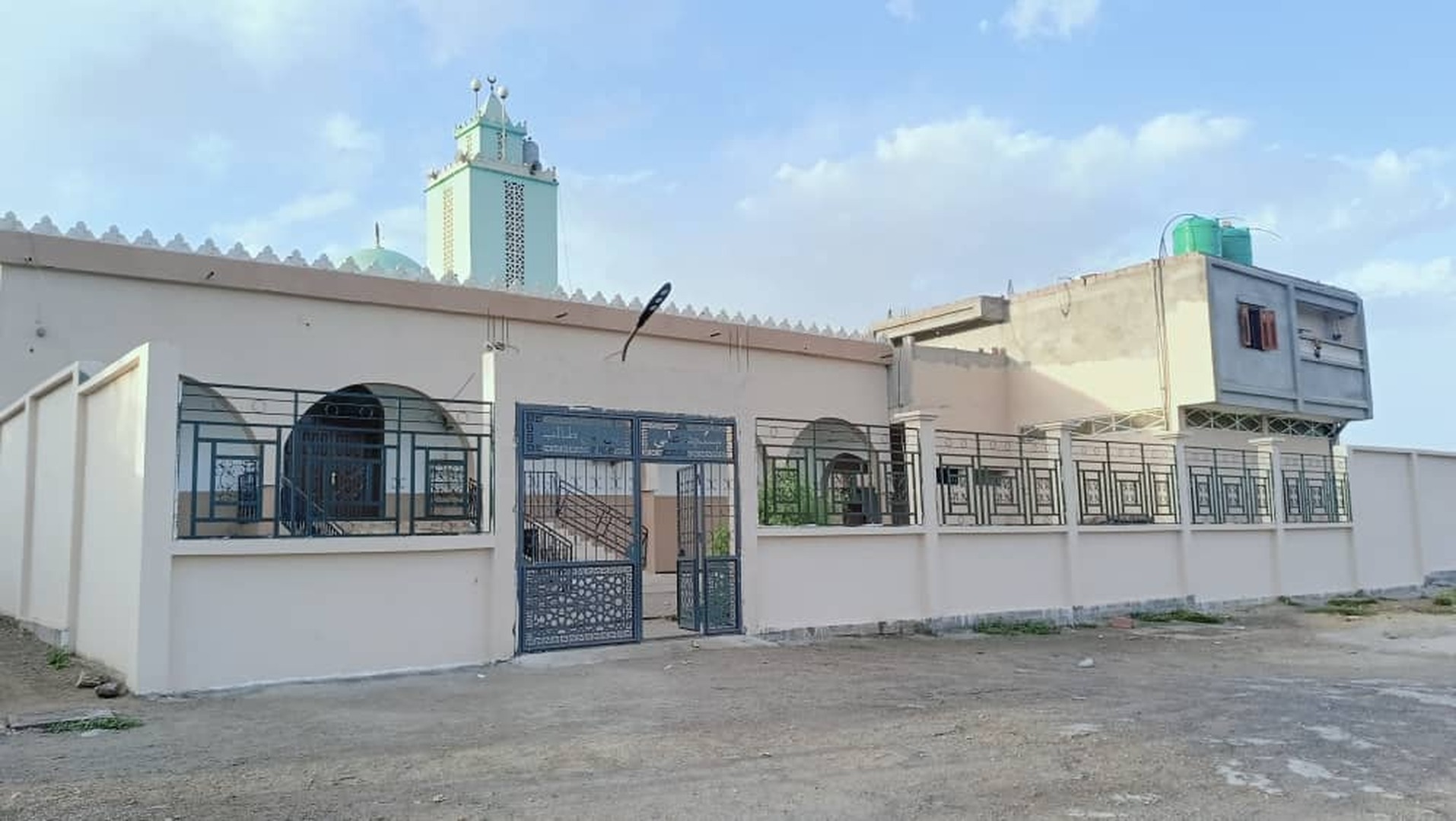 مسجد علي بن أبي طالب عين كرشة