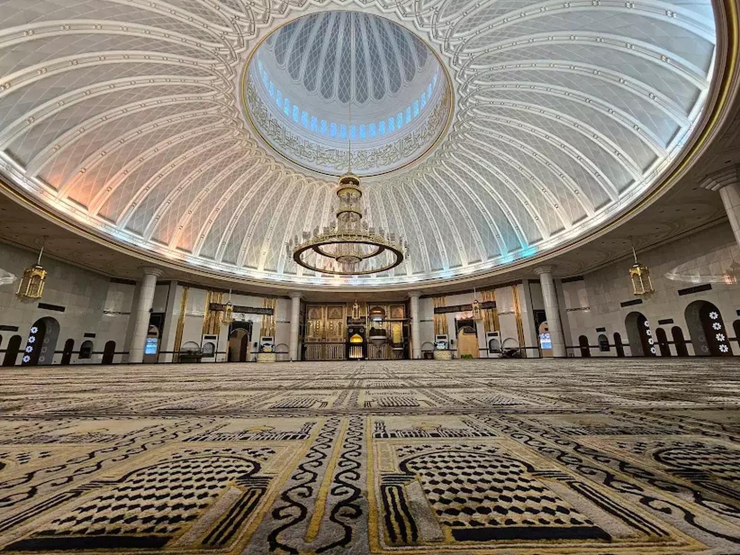 Jame' Asr Hassanil Bolkiah Mosque