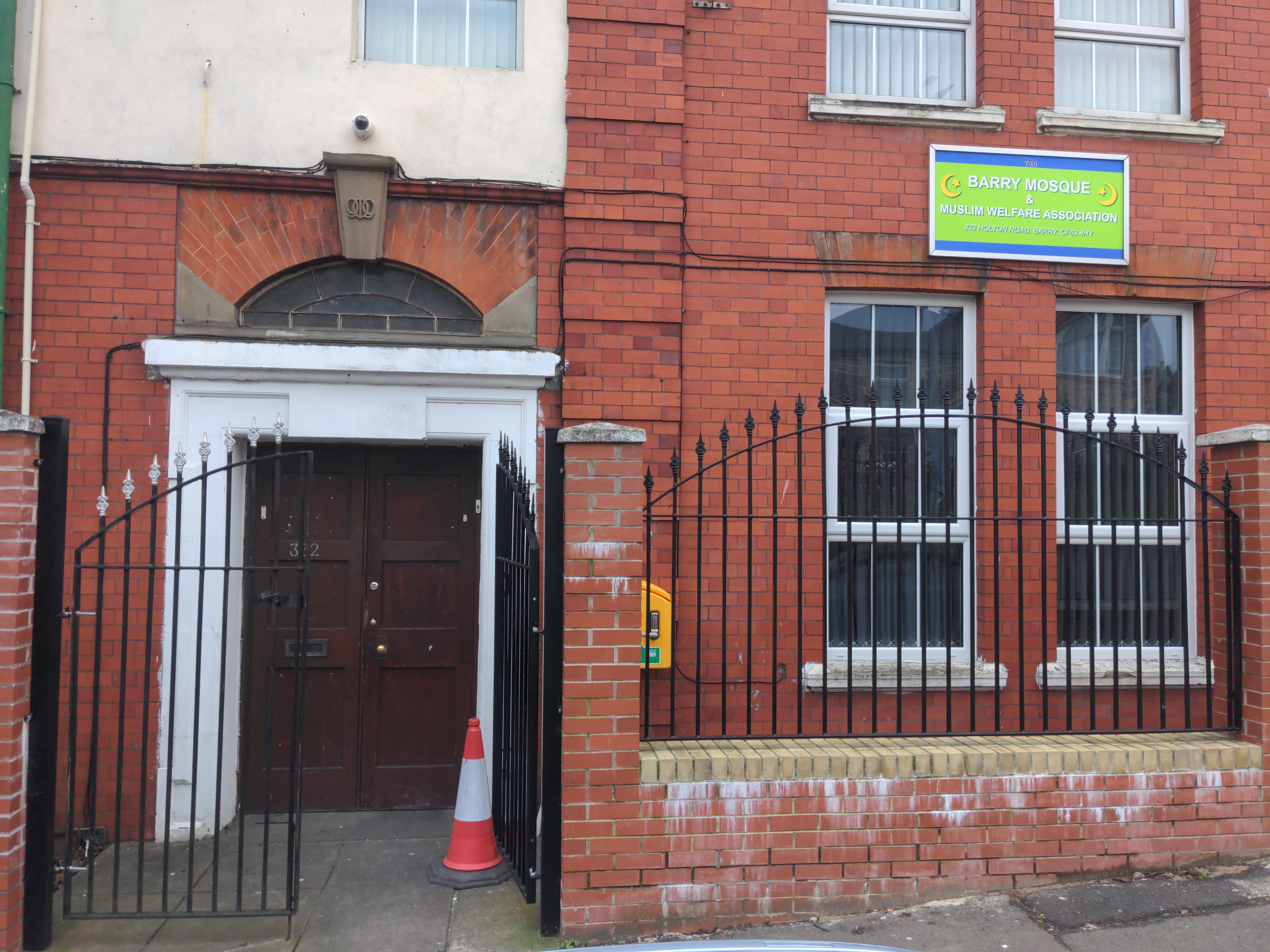 Barry Masjid - Wales UK