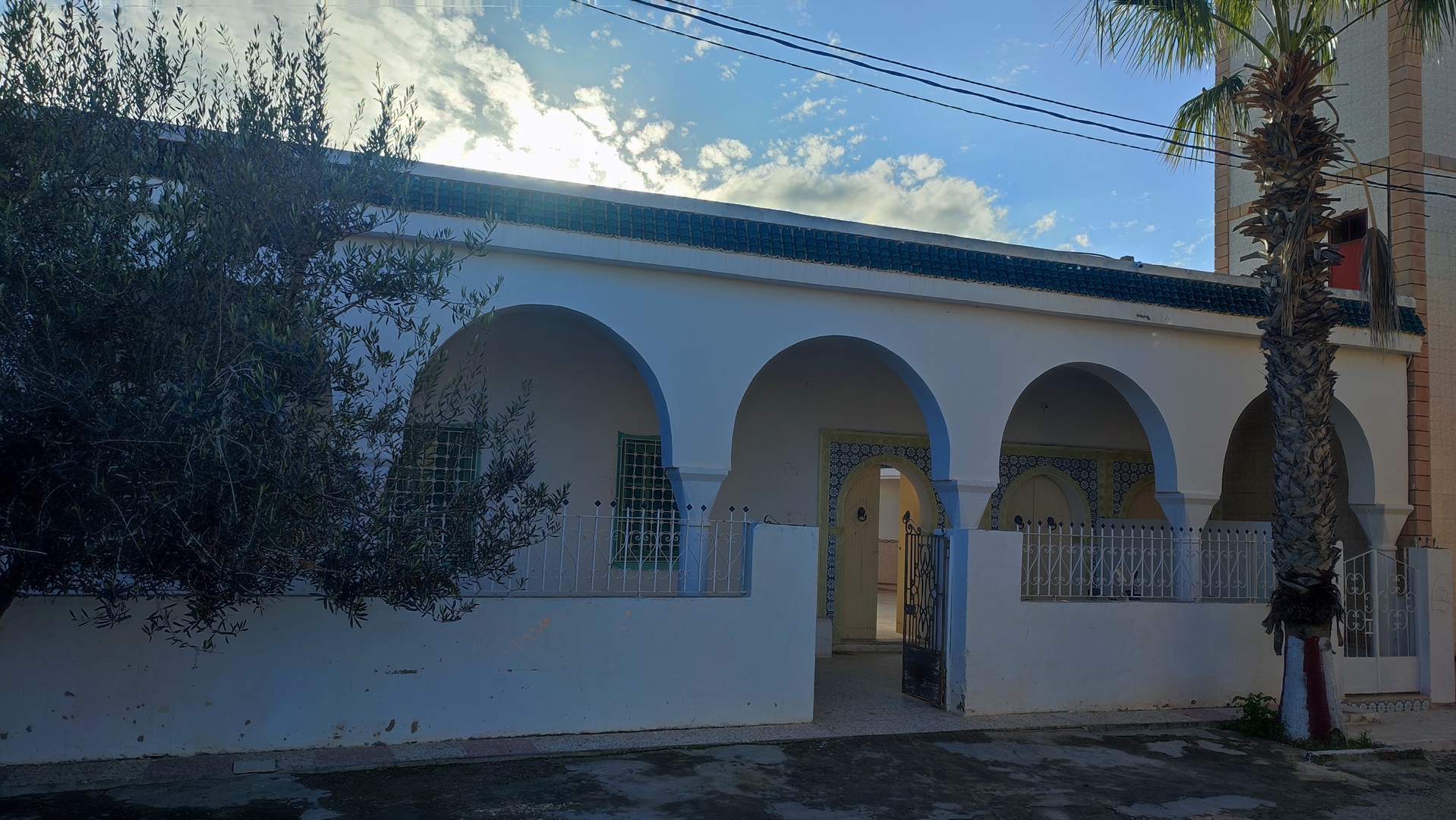 مسجد البركة بخنيس
