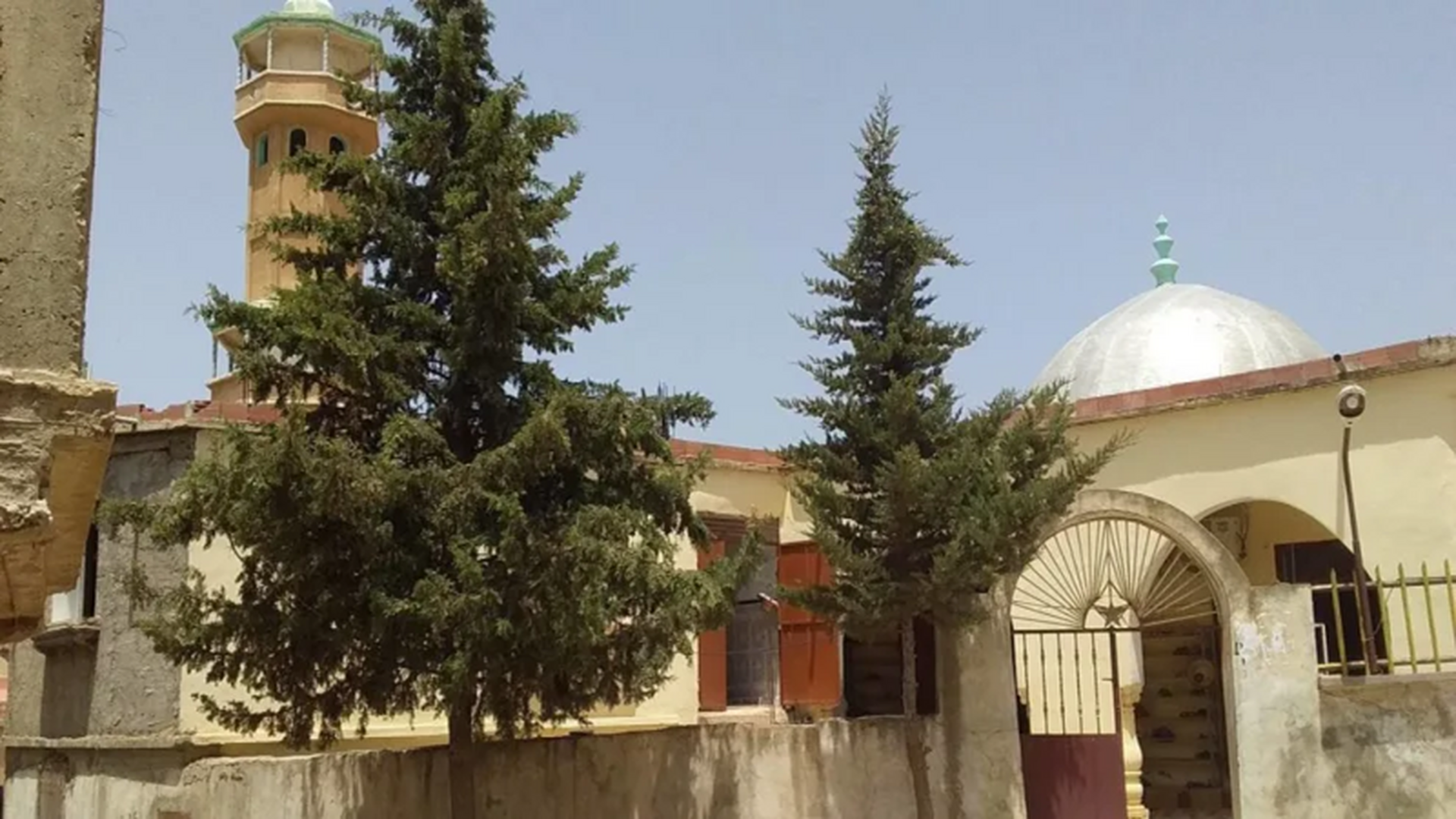مسجد علي بن أبي طالب