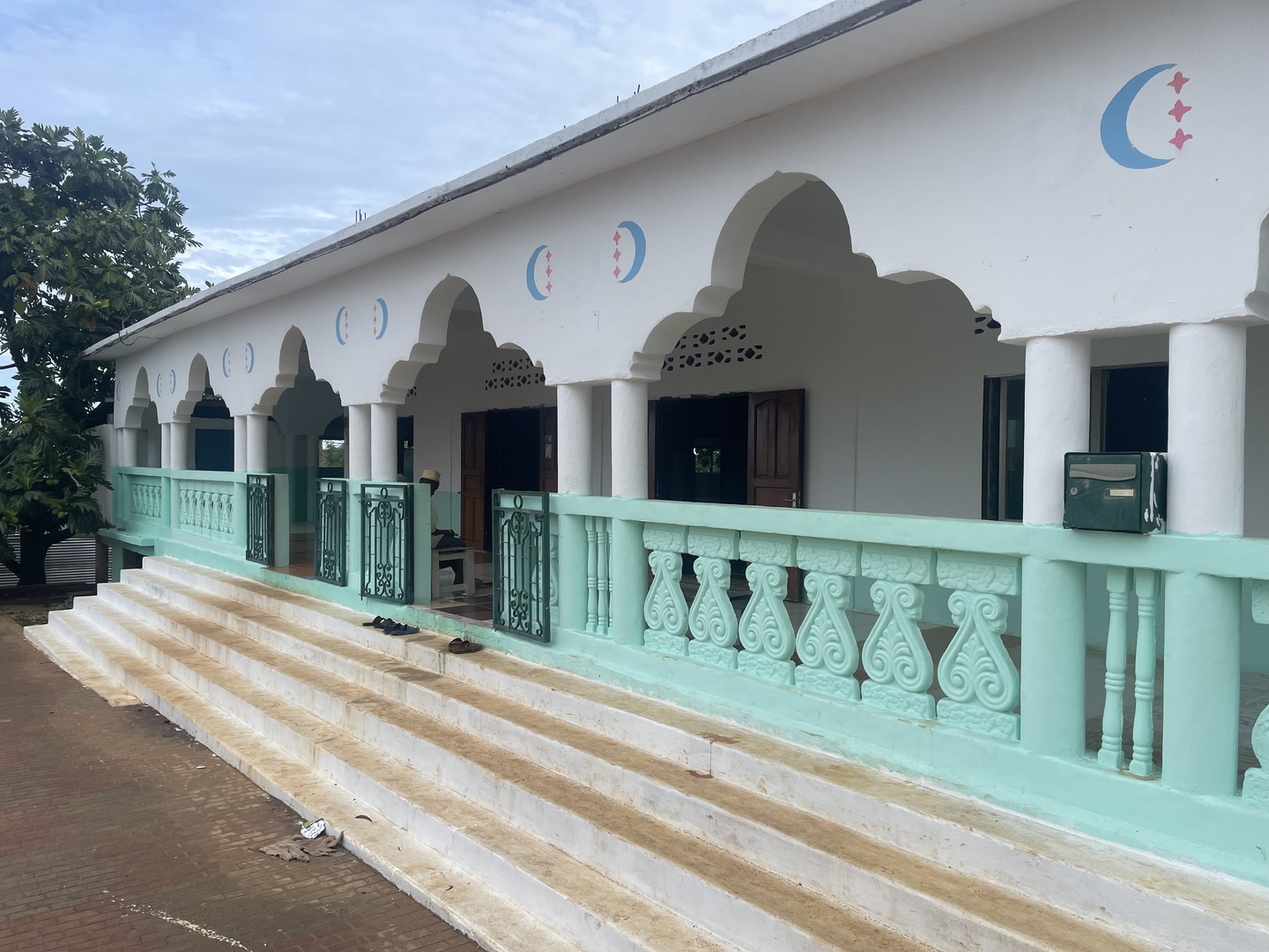 MASJID NOUR NYAMBADAO