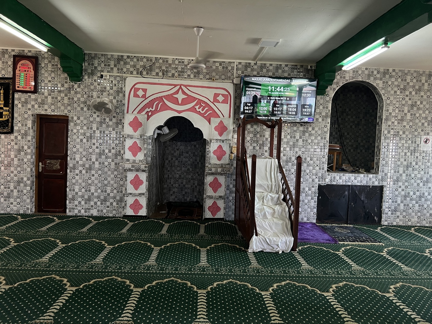 MASJID NOUR NYAMBADAO