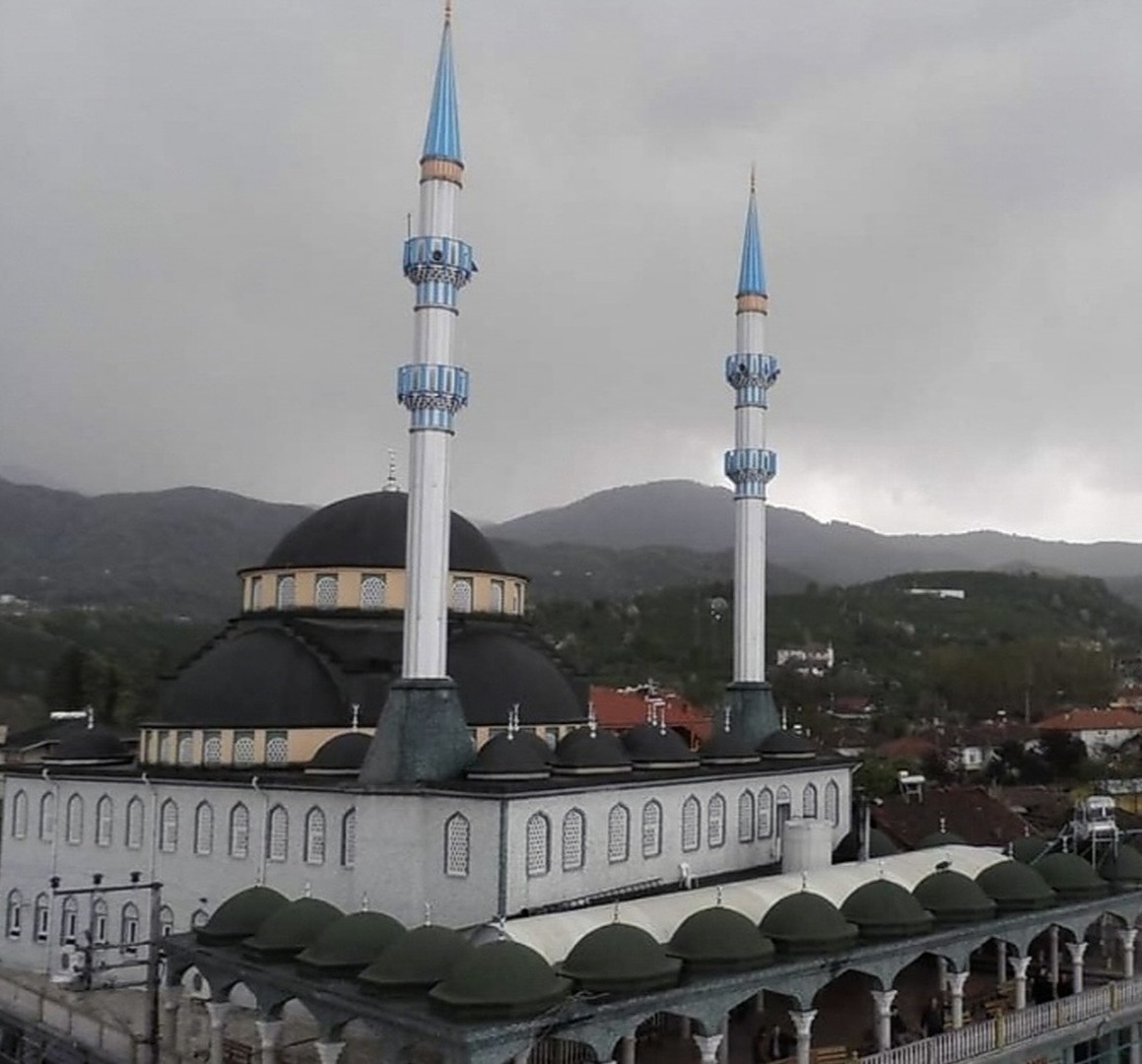 KARAPÜRÇEK ZİNCİRLİ ALİPAŞA CAMİİ