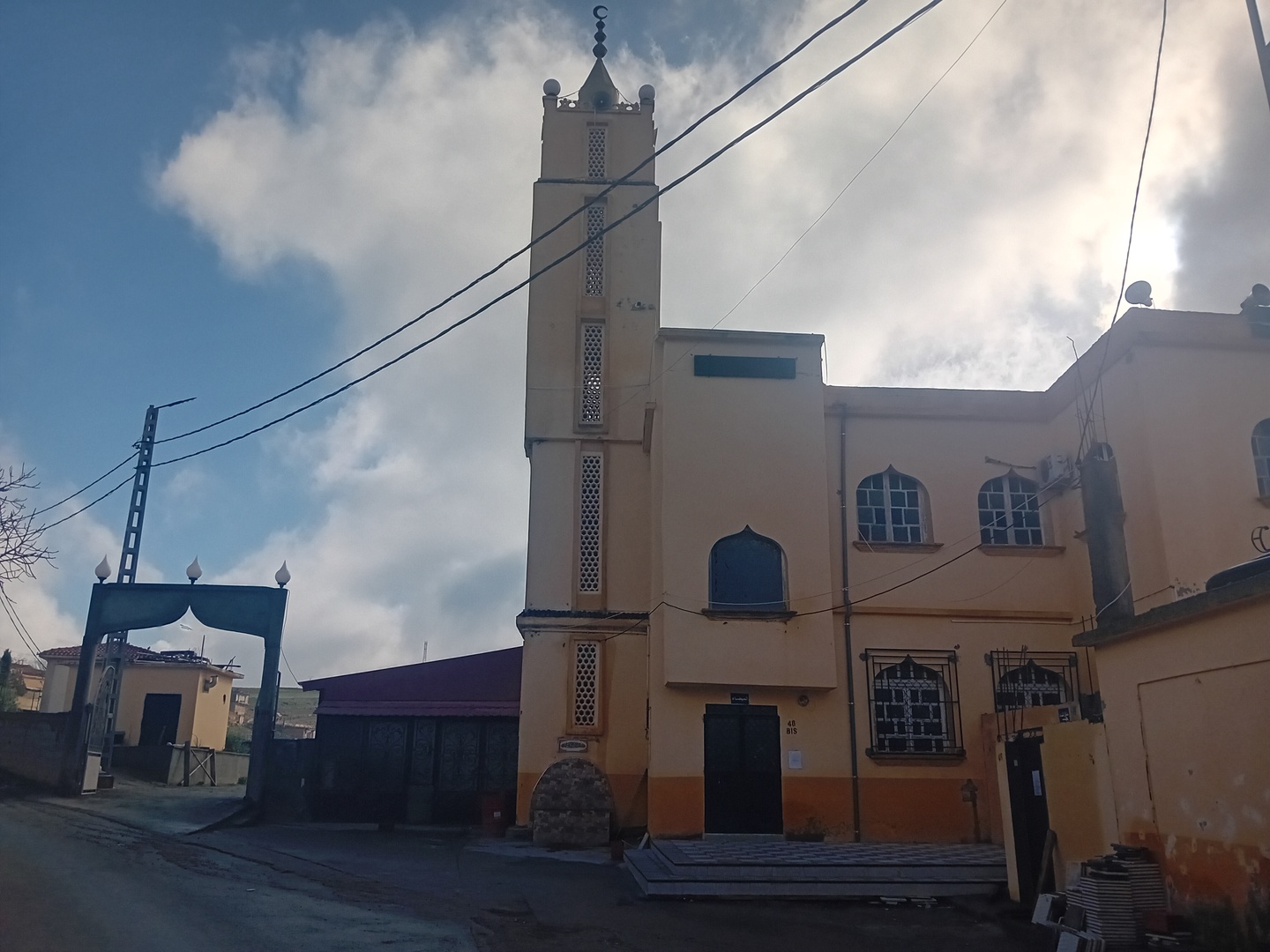 مسجد علي بن أبي طالب لمساعة - سطيف