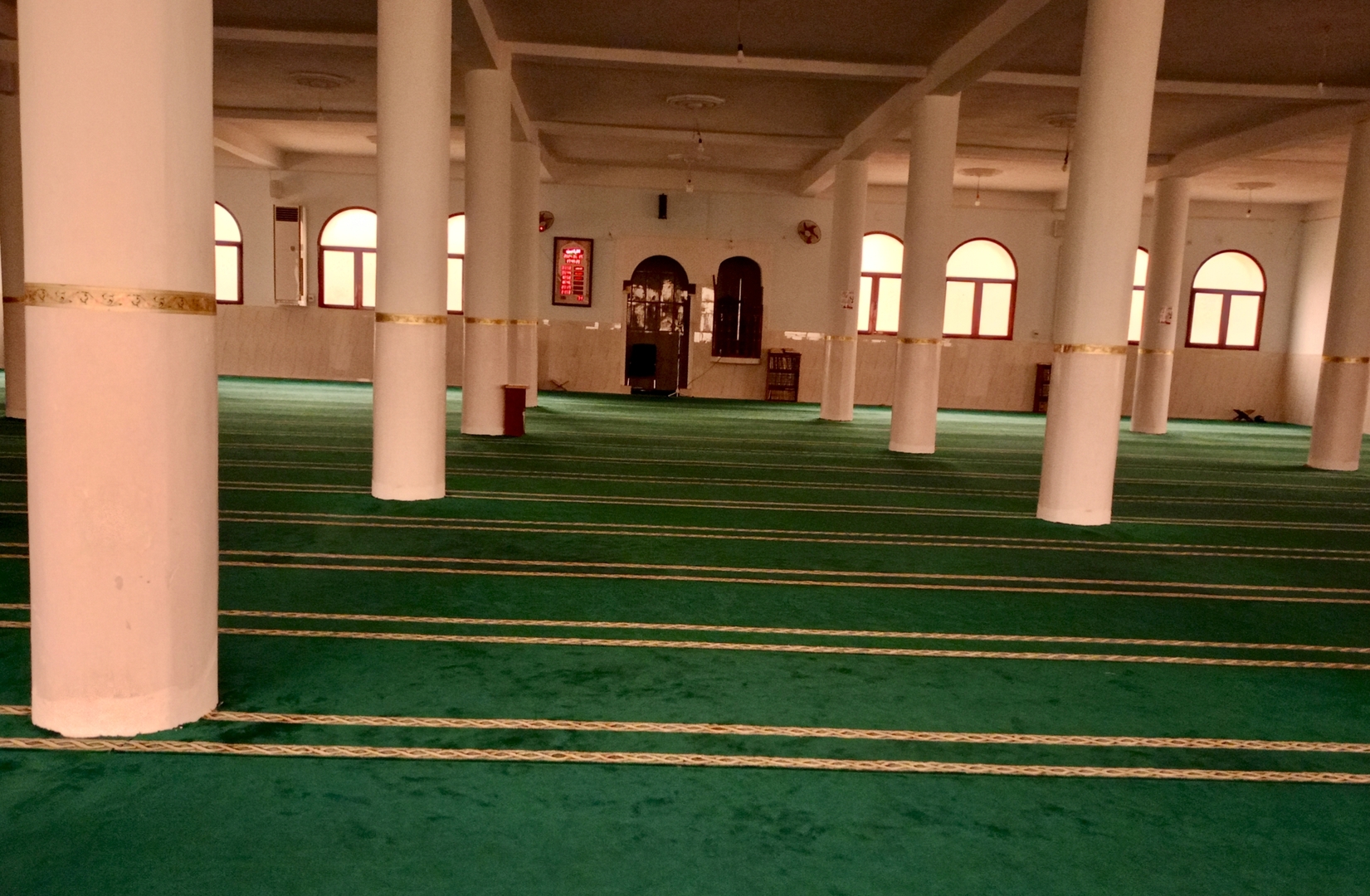 مسجد أبي بكر الصديق-الرصفة