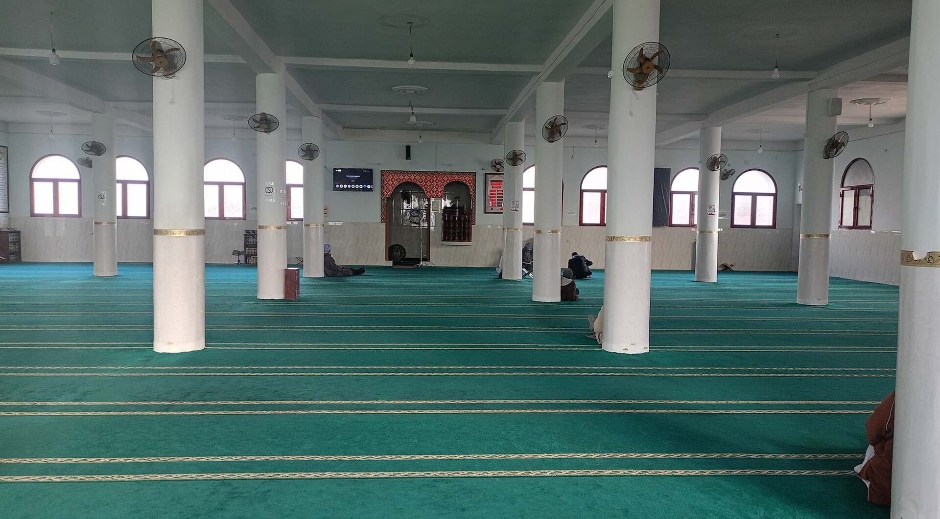 مسجد أبي بكر الصديق-الرصفة