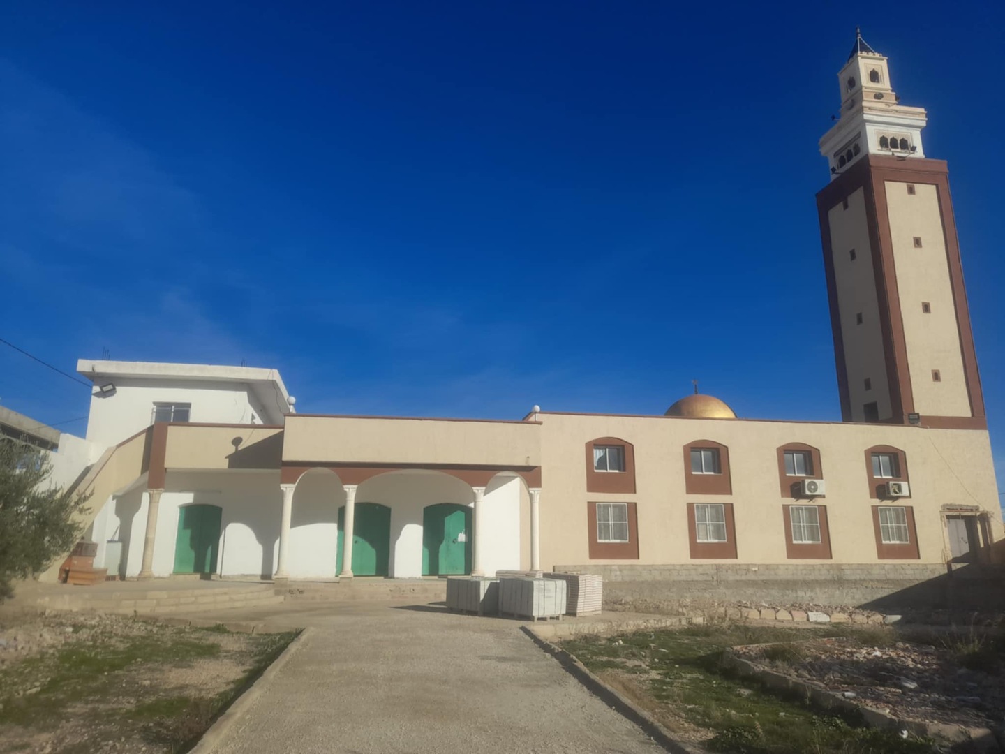 جامع الإمام علي ابن أبي طالب